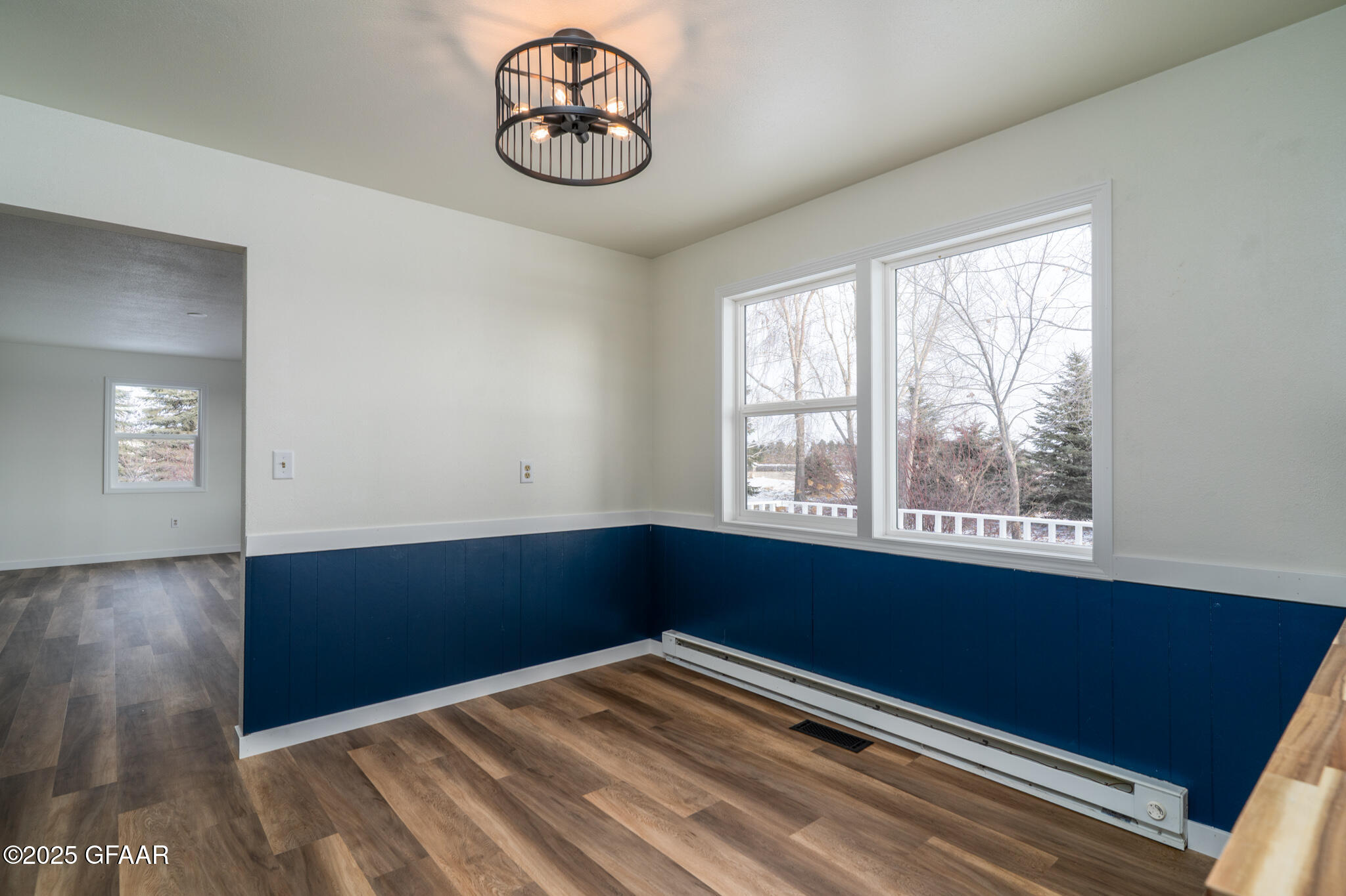 property viewer photo 4