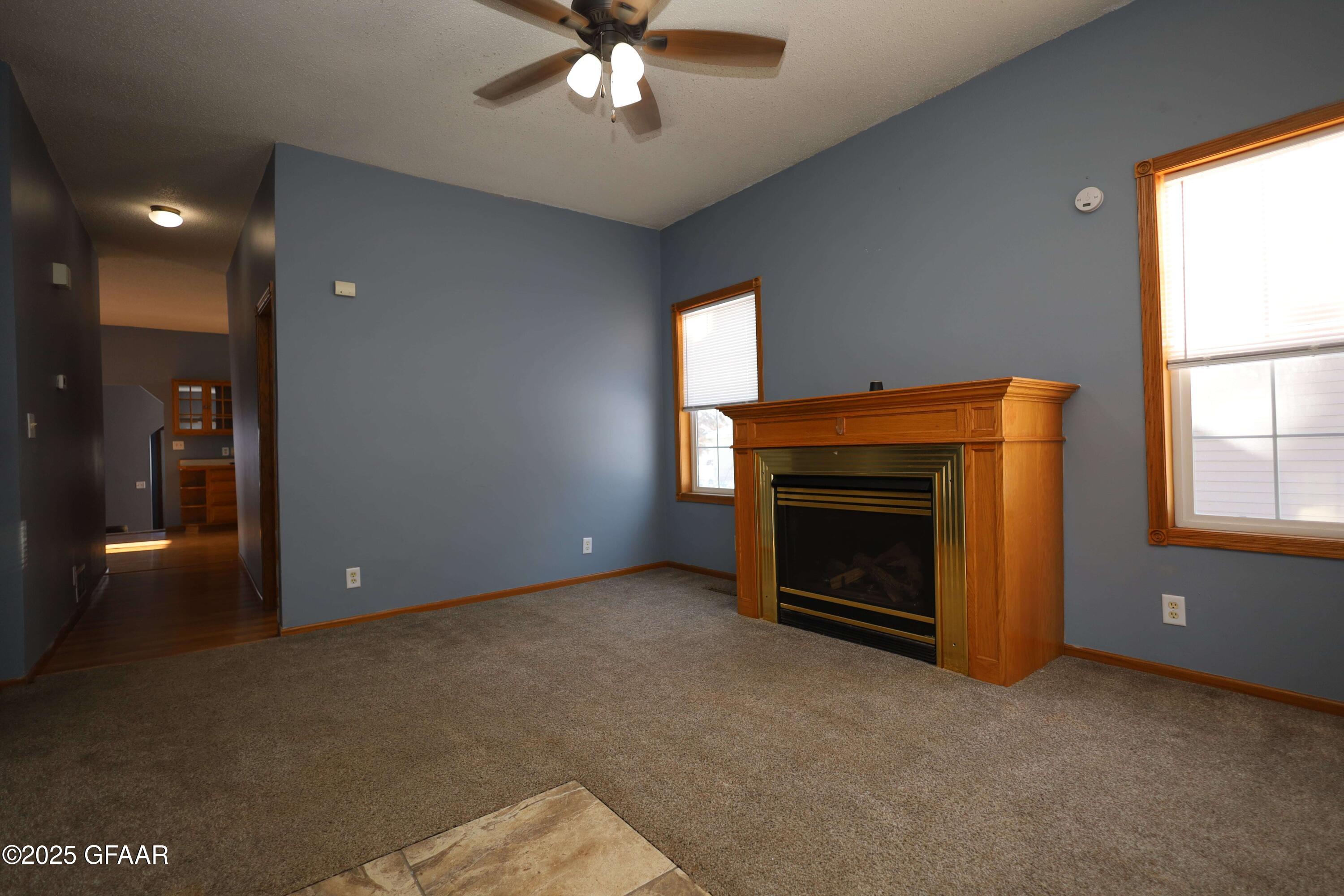 property viewer photo 1