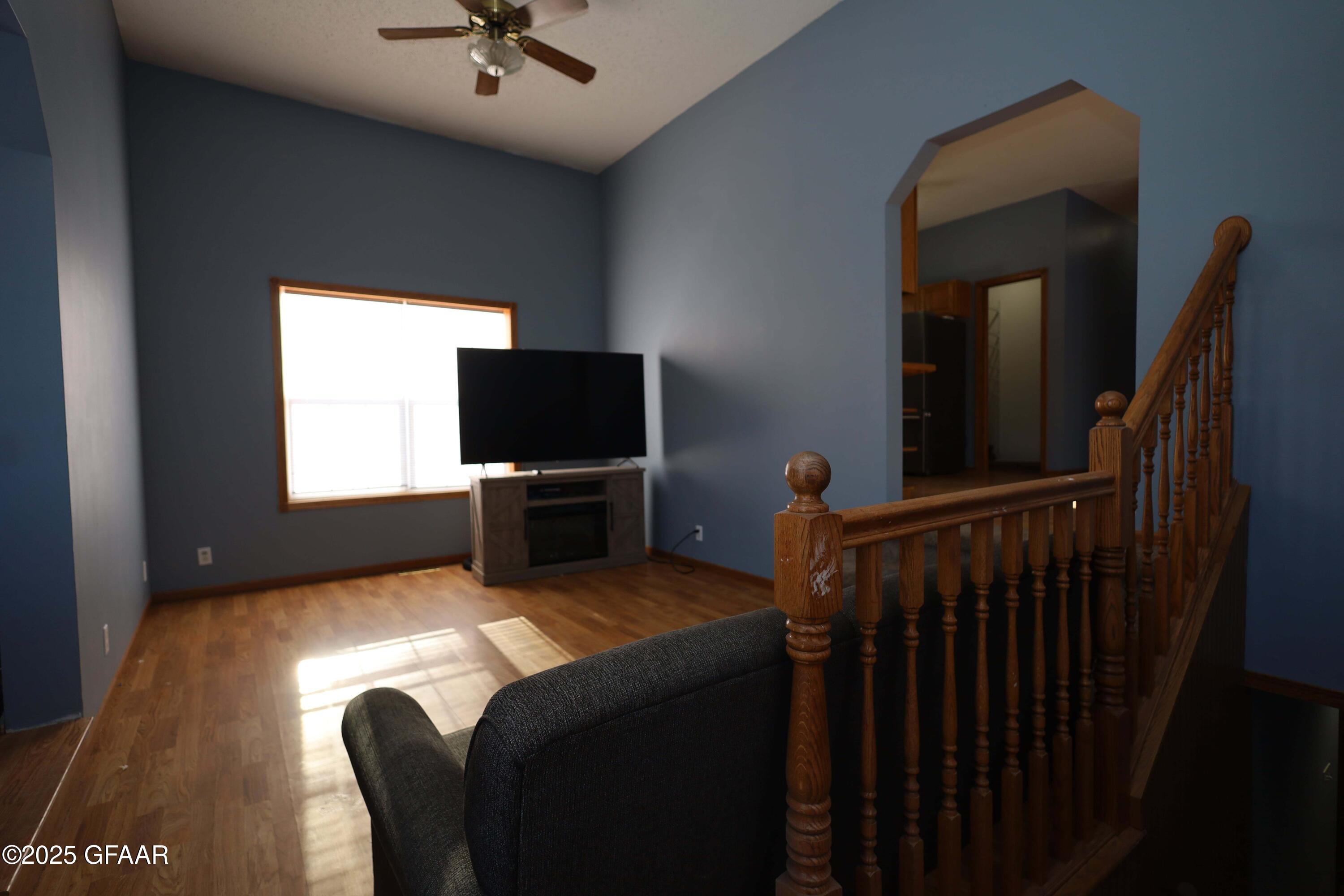 property viewer photo 12