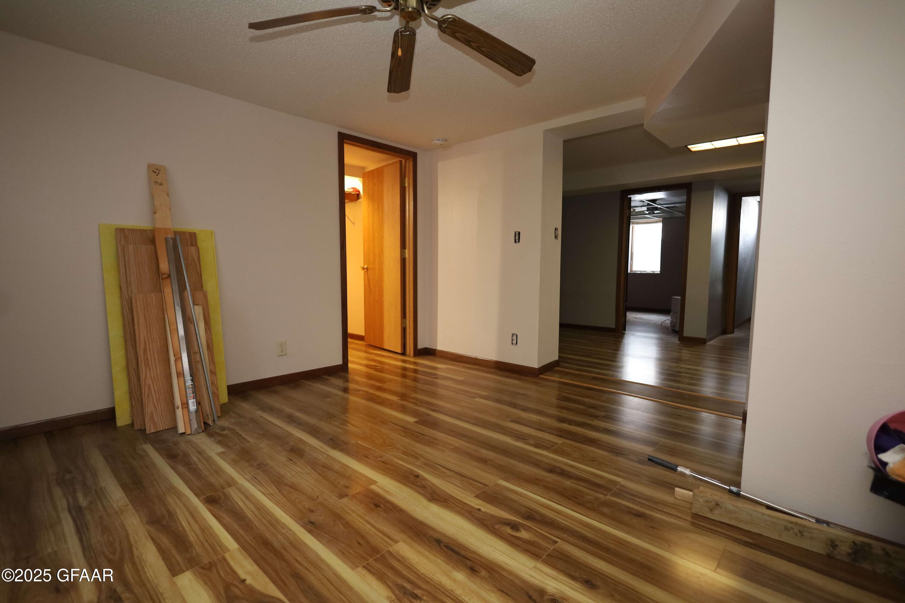 property viewer photo 17