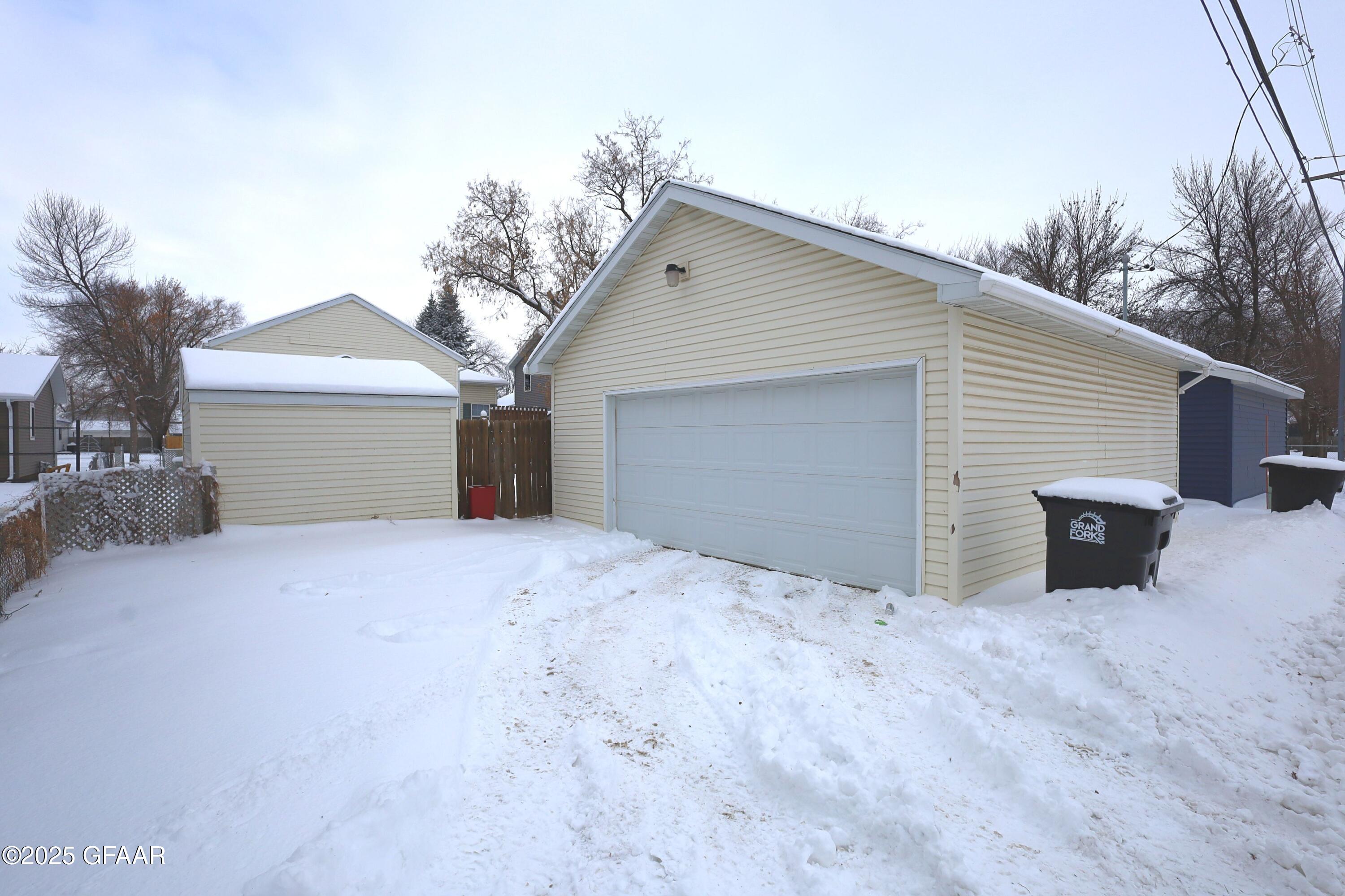 property viewer photo 25