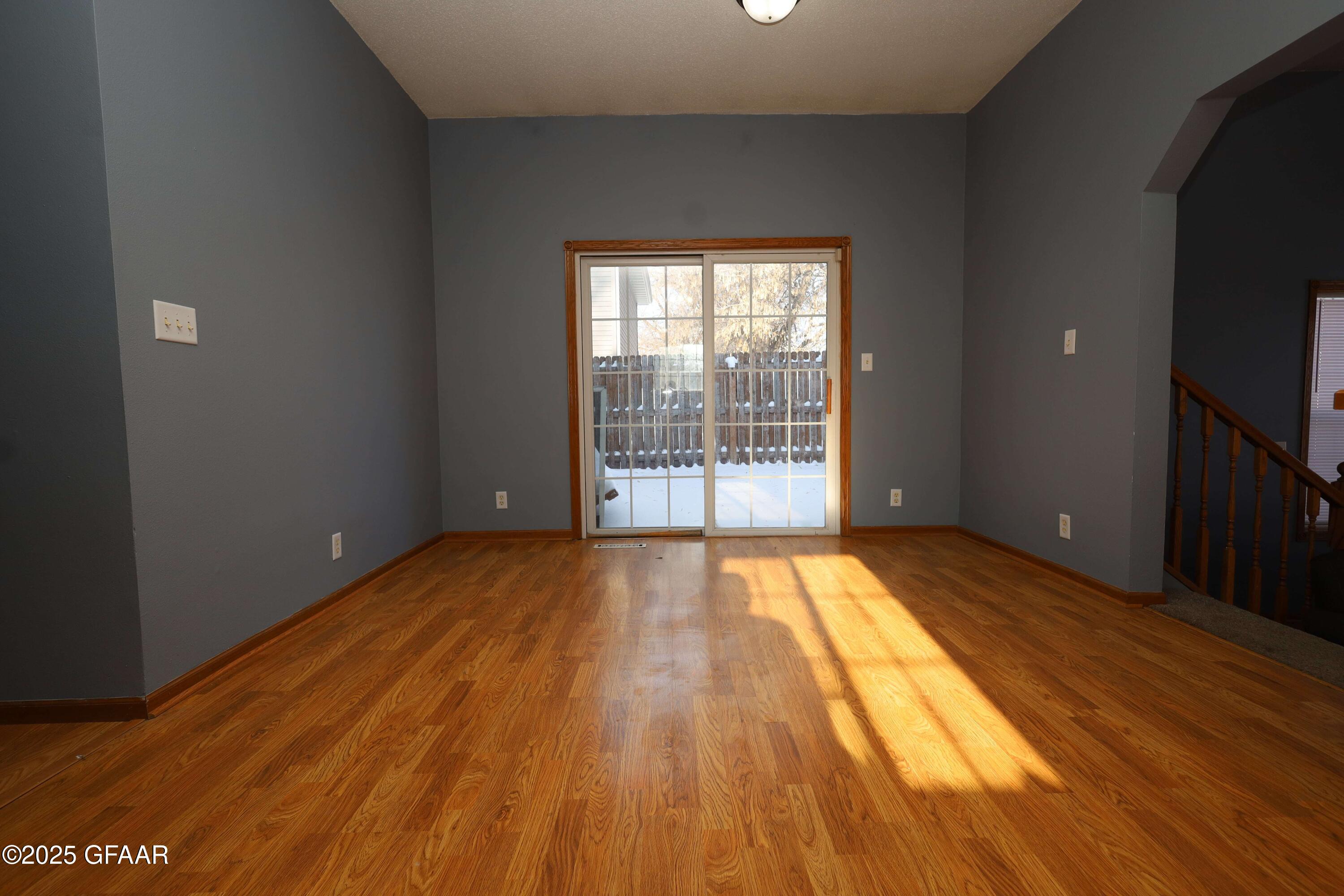 property viewer photo 5