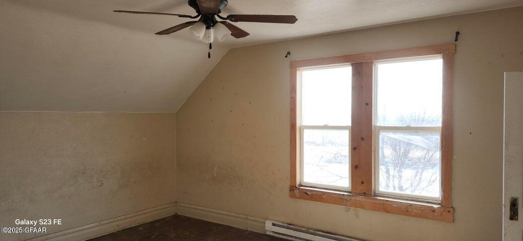 property viewer photo 4