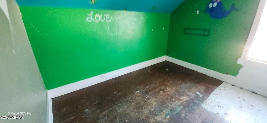 property viewer photo 6