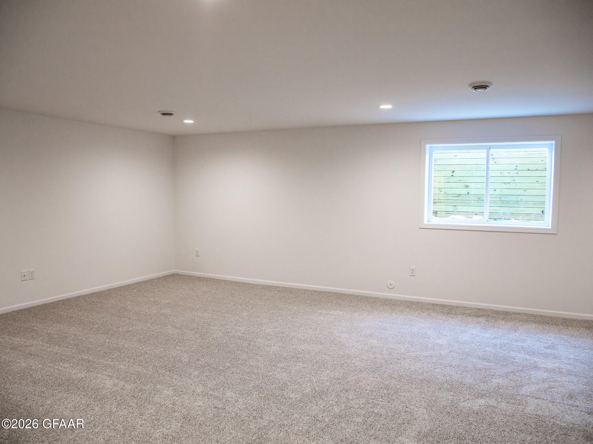 property viewer photo 21