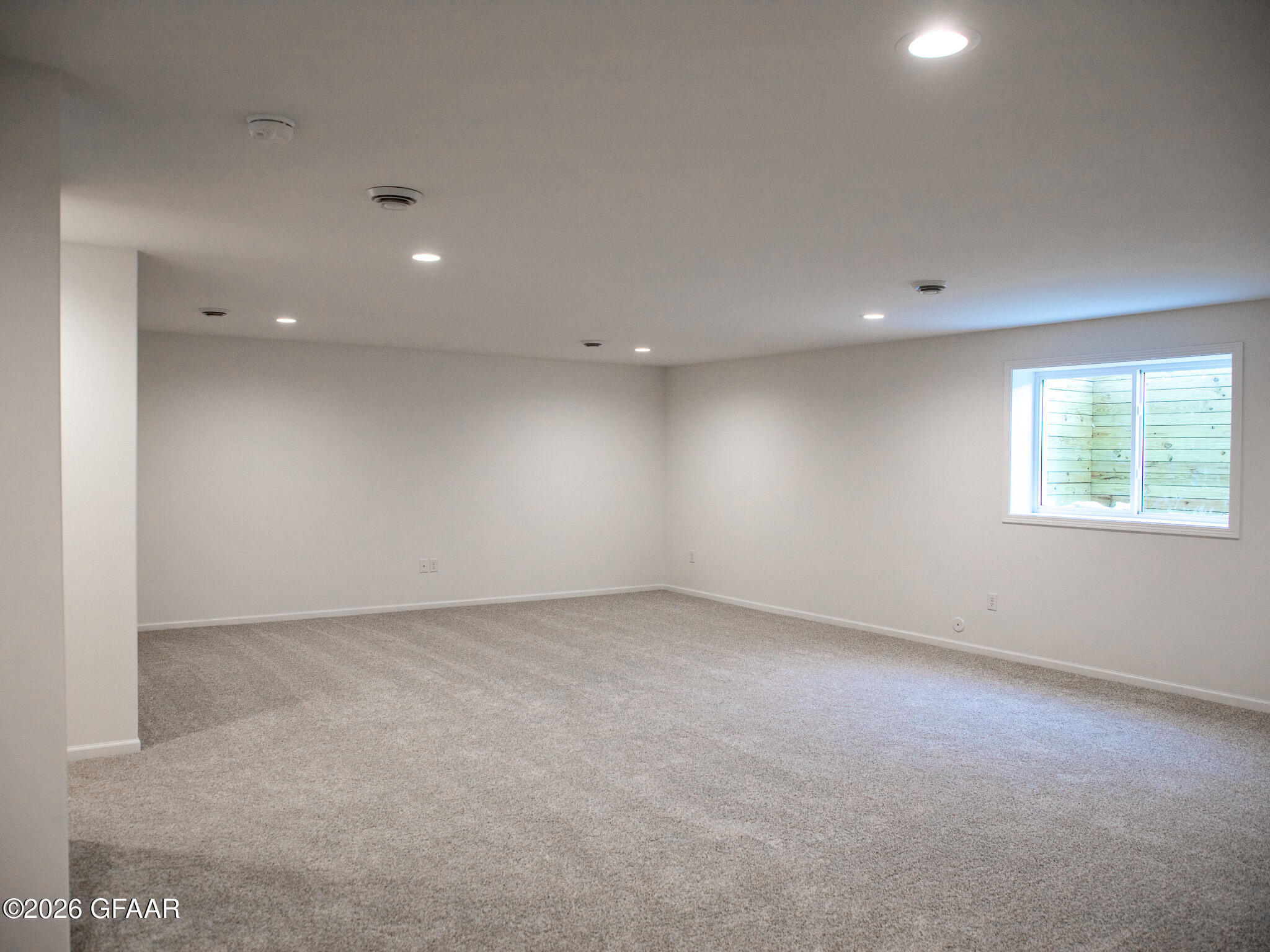 property viewer photo 26