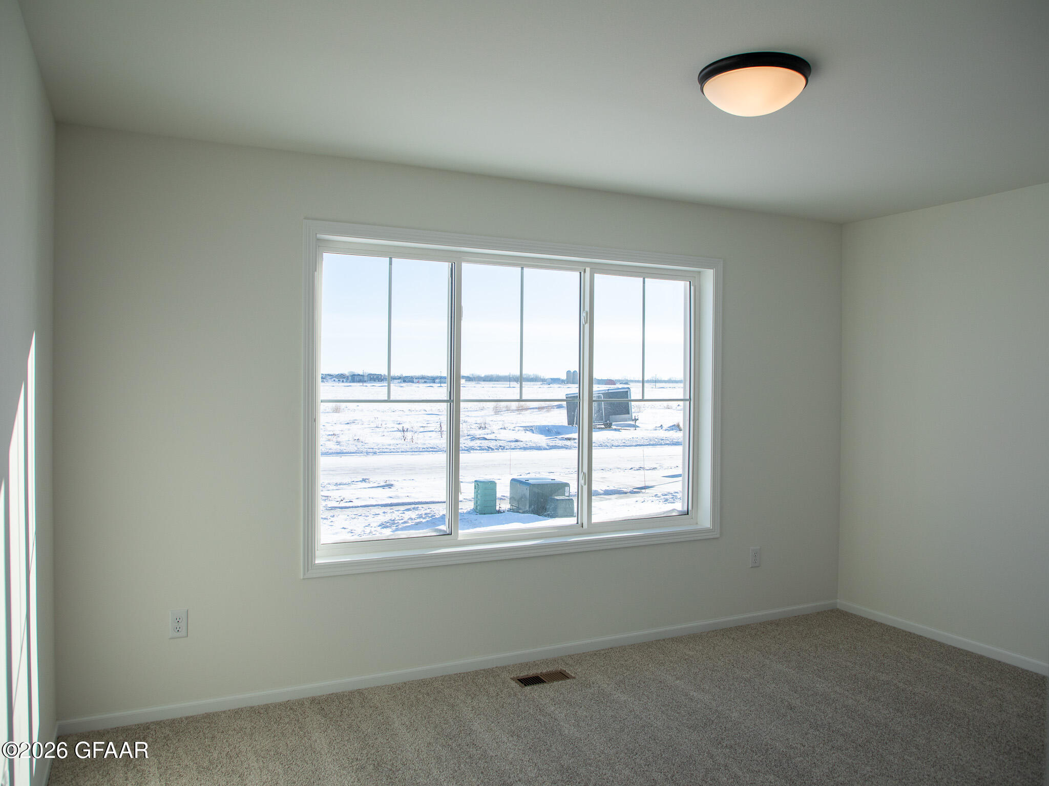 property viewer photo 5