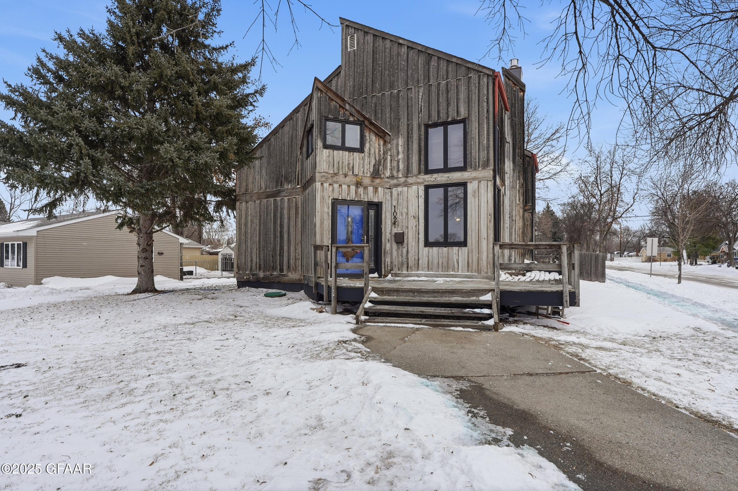property viewer photo 1