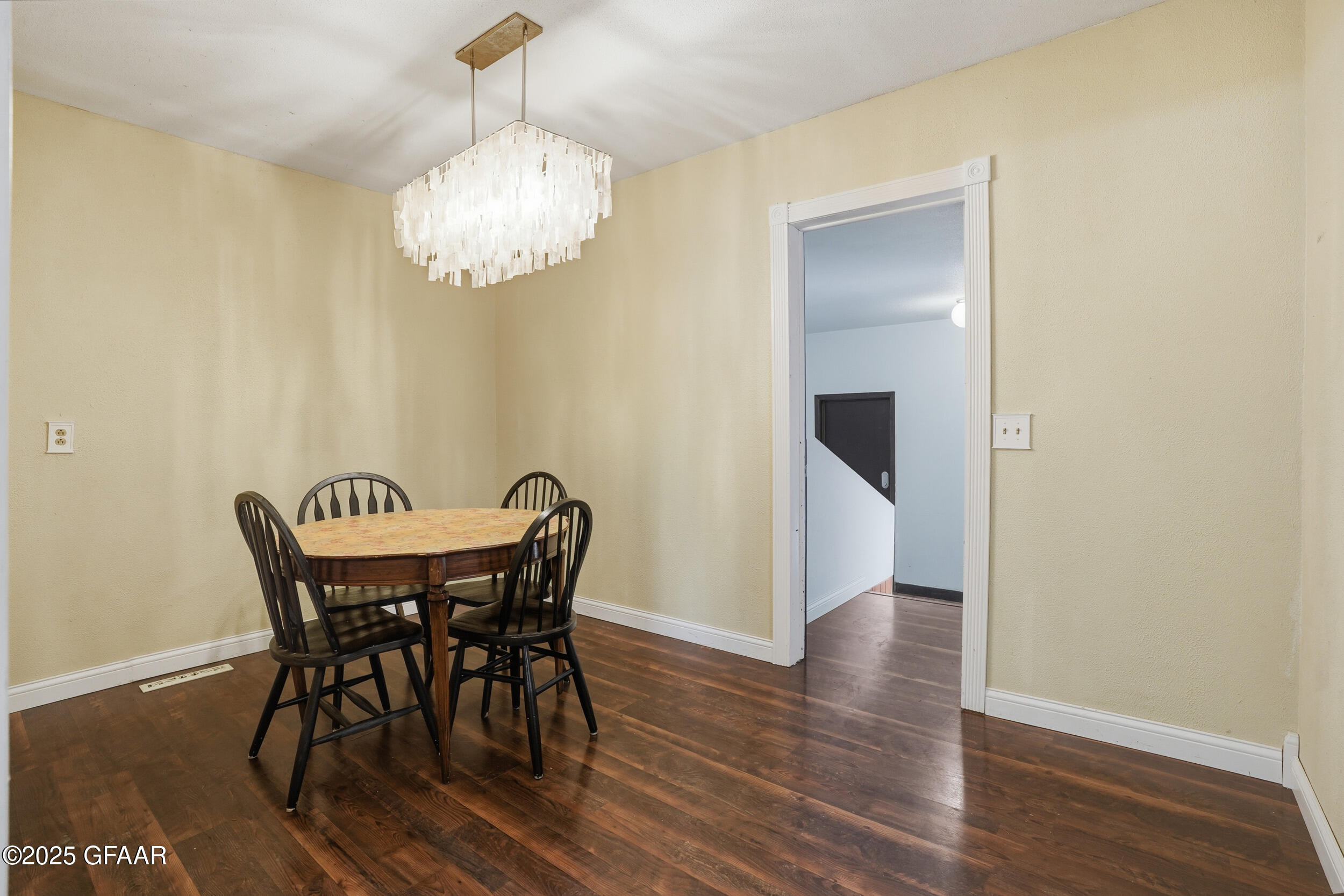 property viewer photo 11