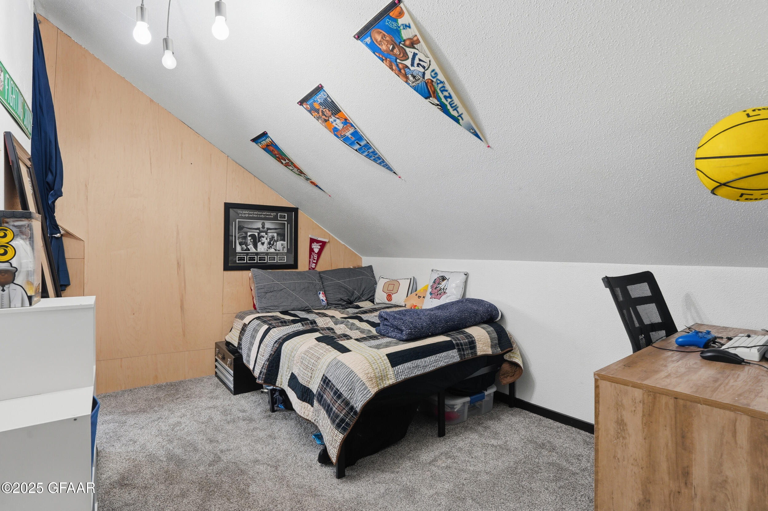 property viewer photo 15
