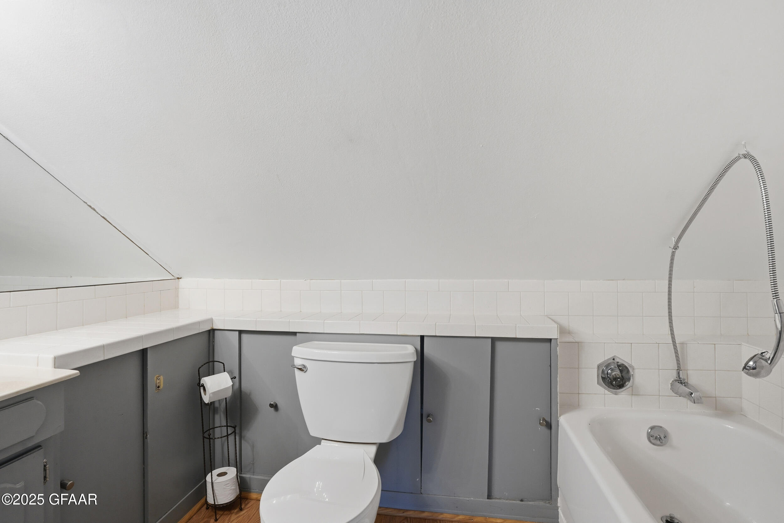 property viewer photo 17