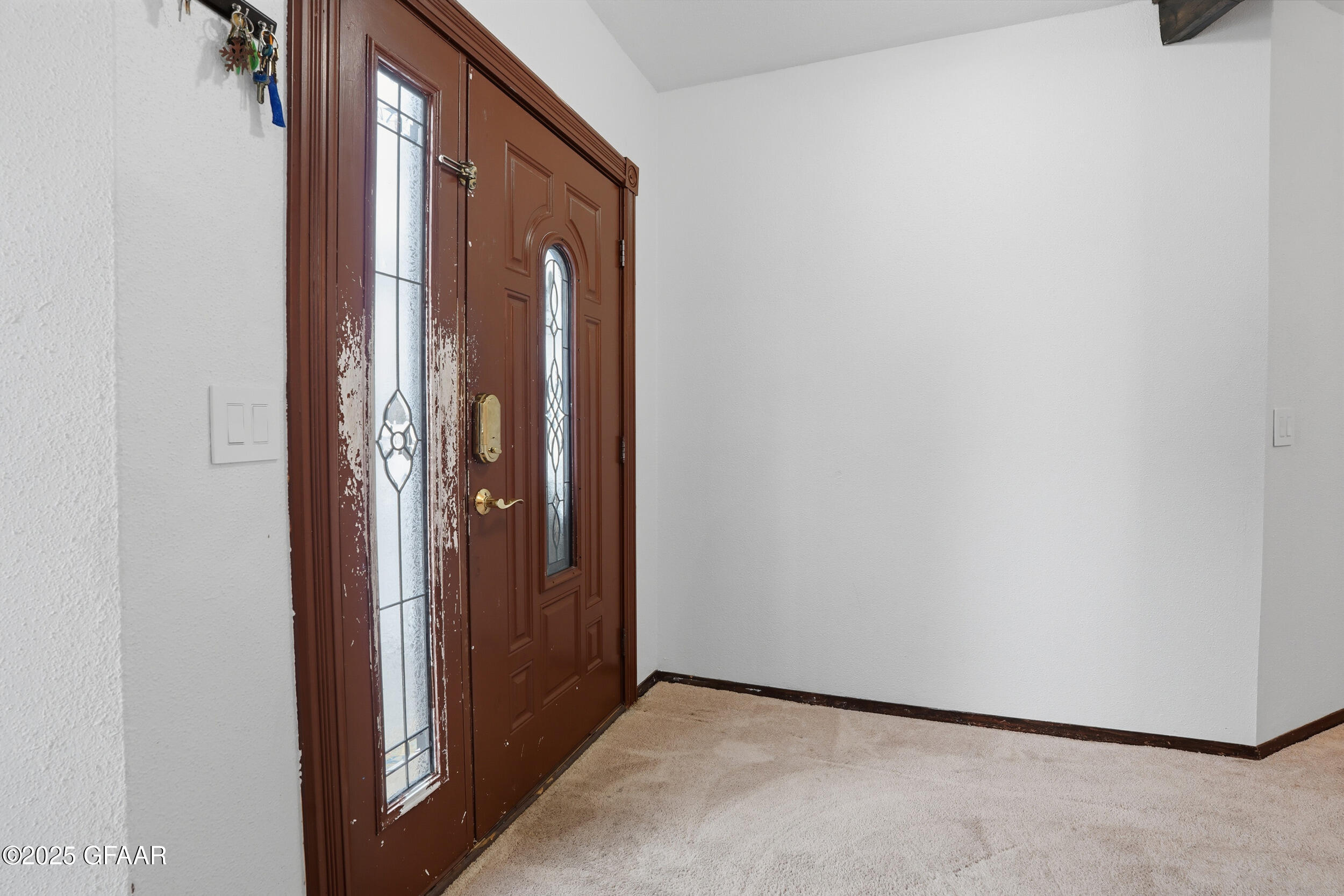 property viewer photo 2