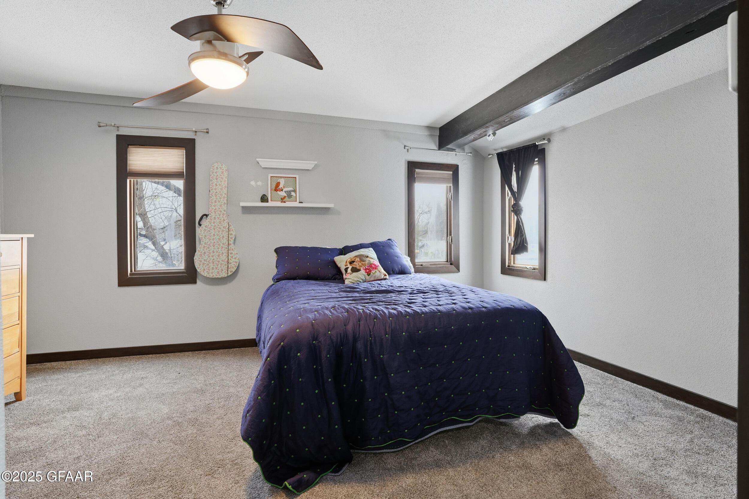 property viewer photo 20