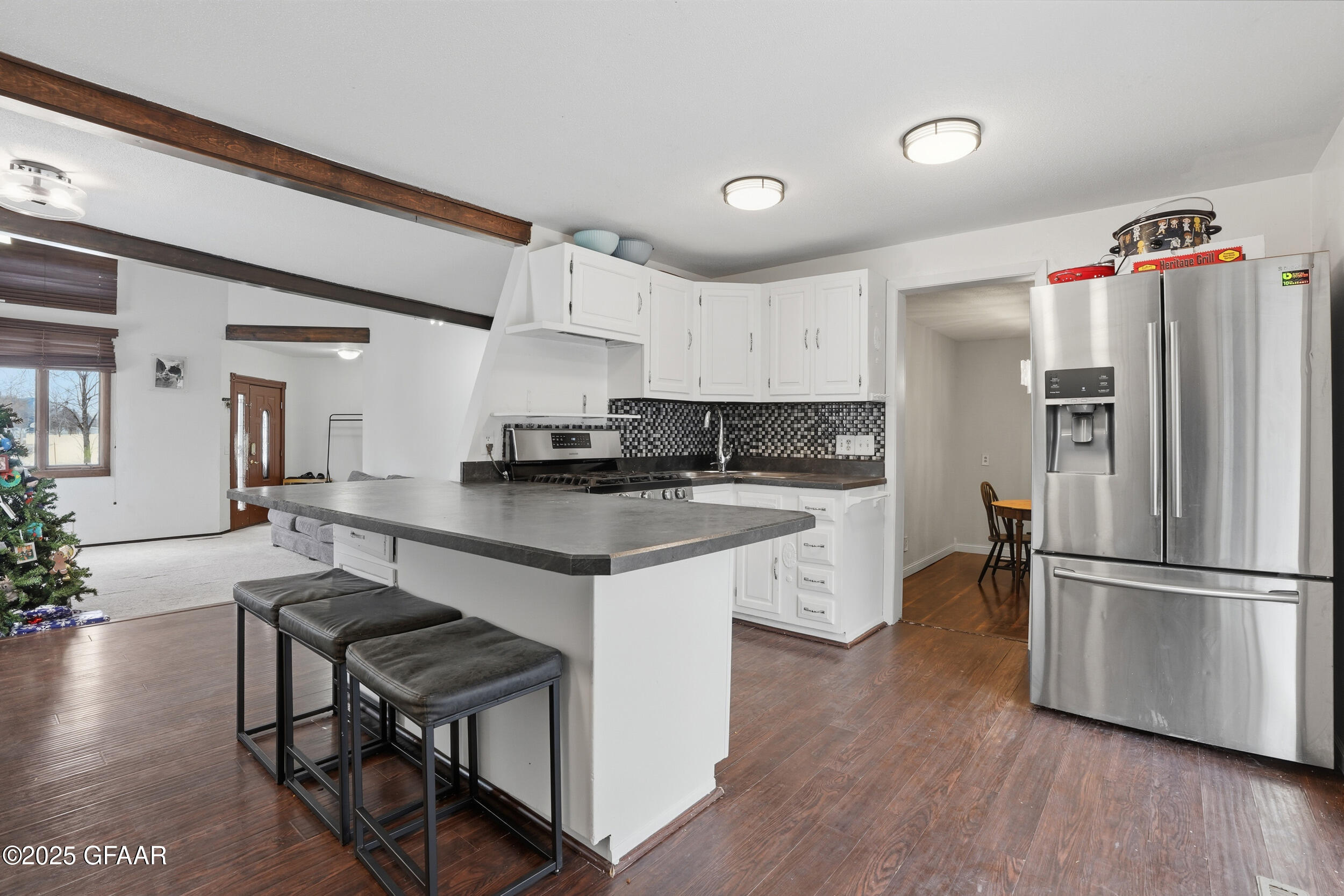 property viewer photo 8