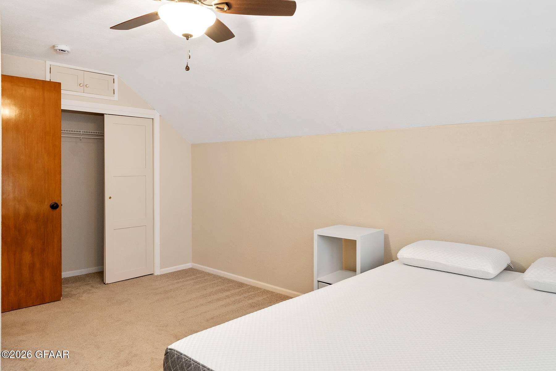 property viewer photo 15