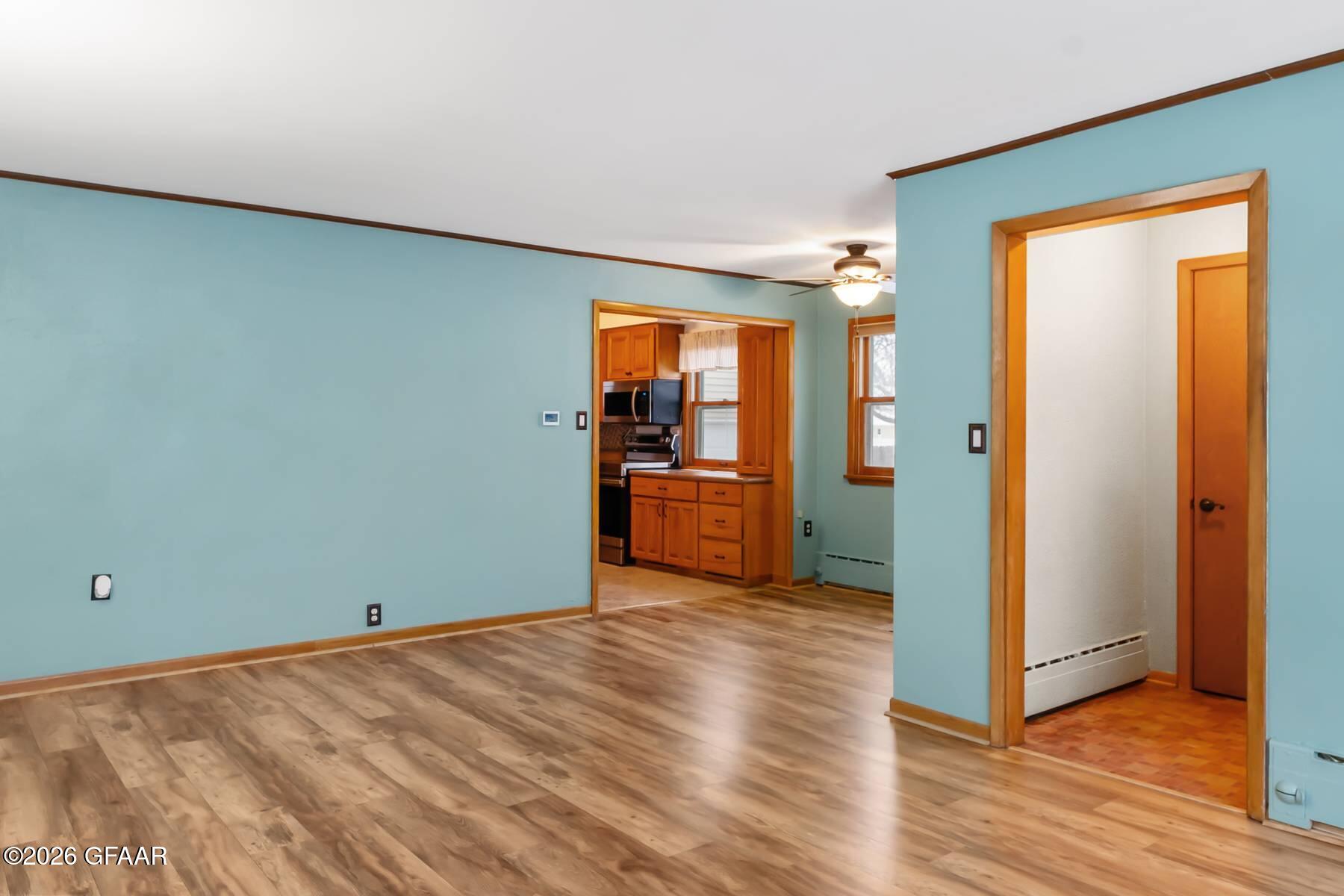 property viewer photo 2
