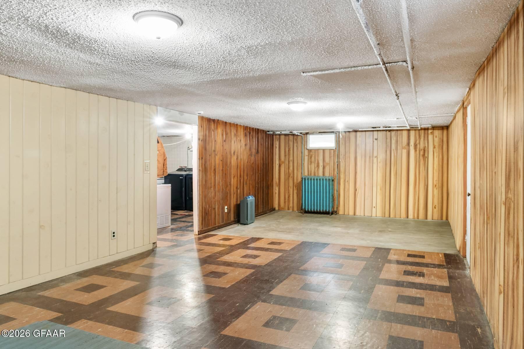 property viewer photo 20