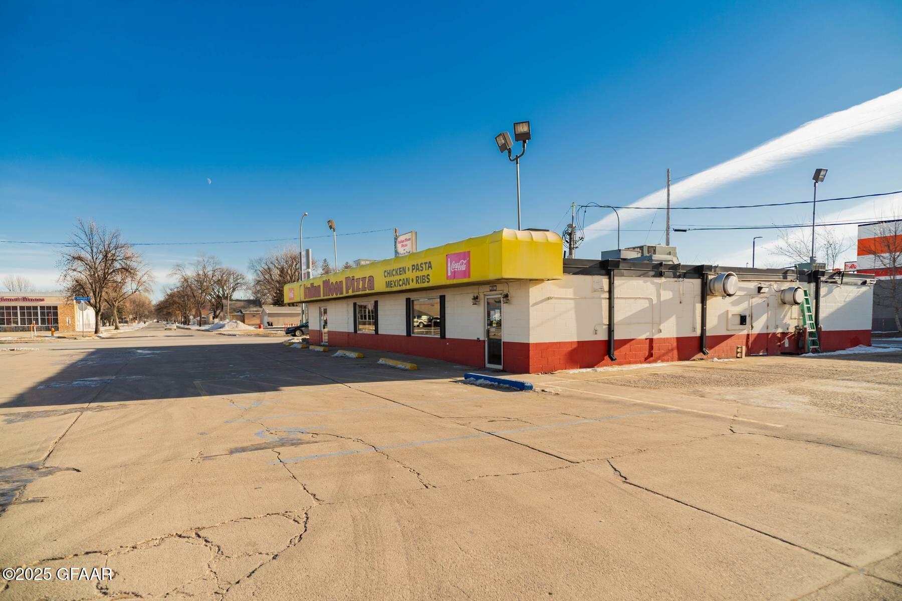 main property photo 4