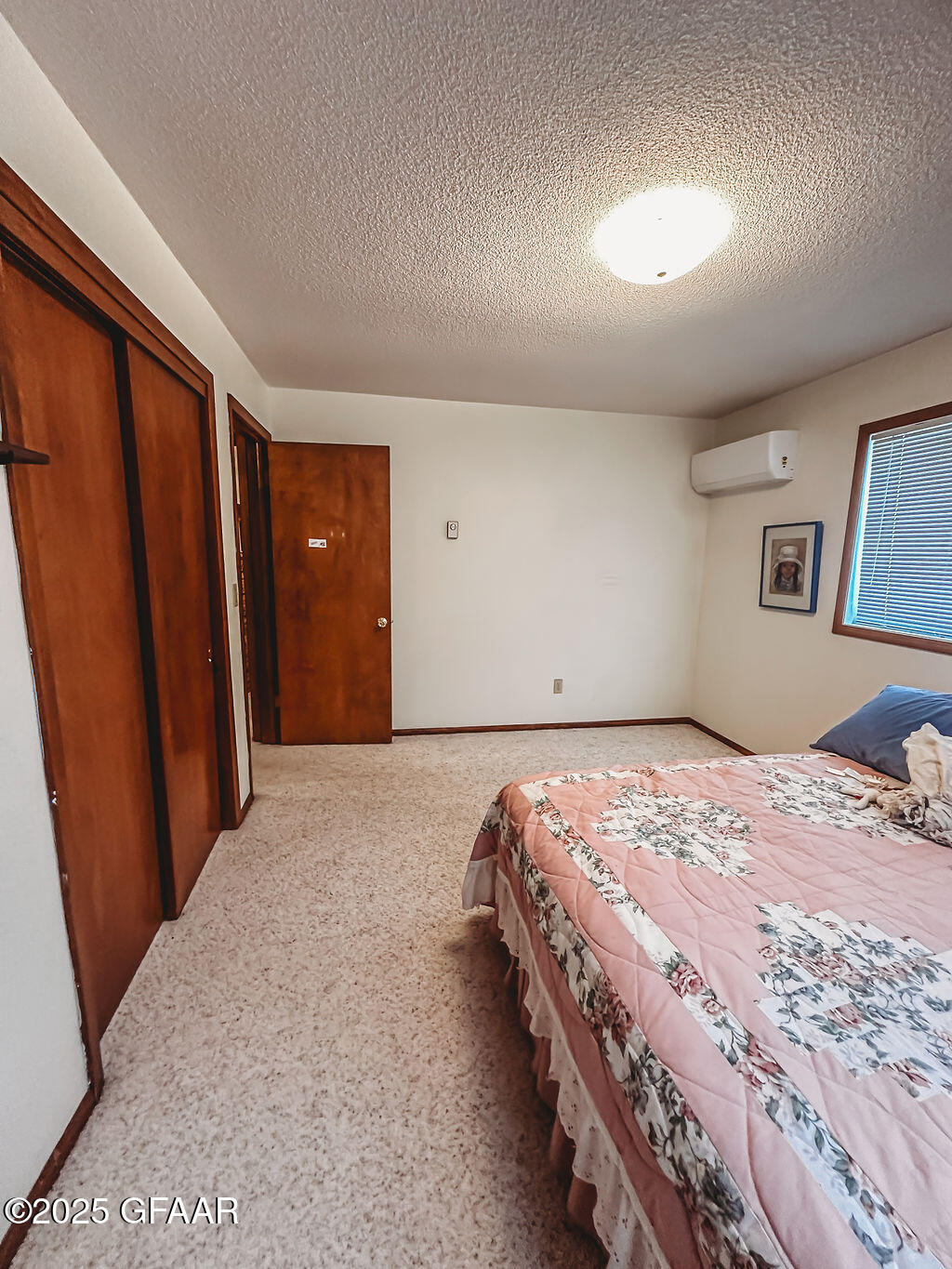 property viewer photo 24