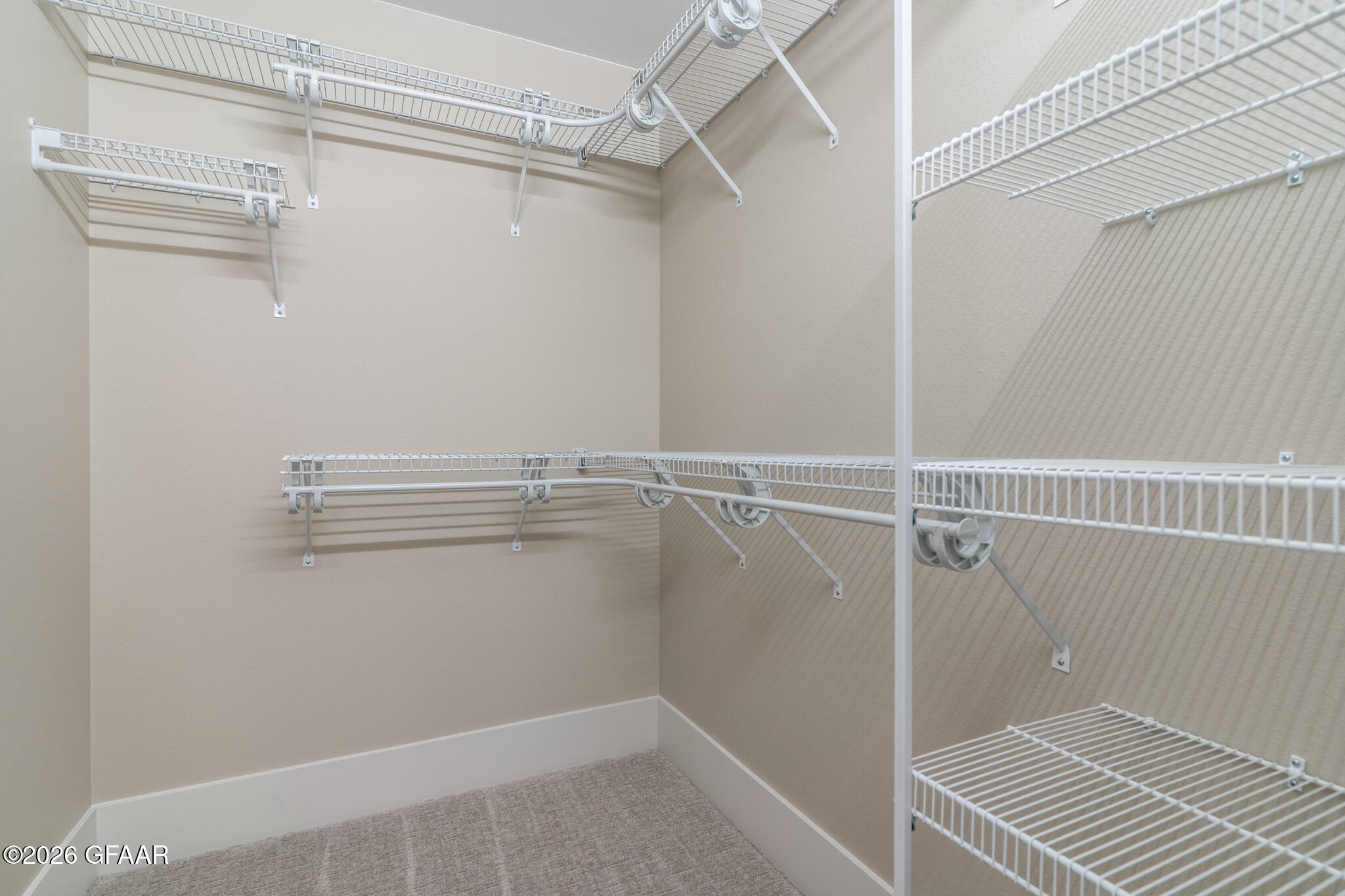 property viewer photo 17