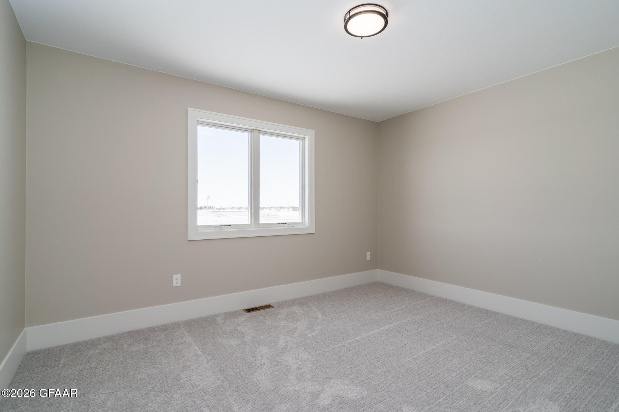 property viewer photo 18