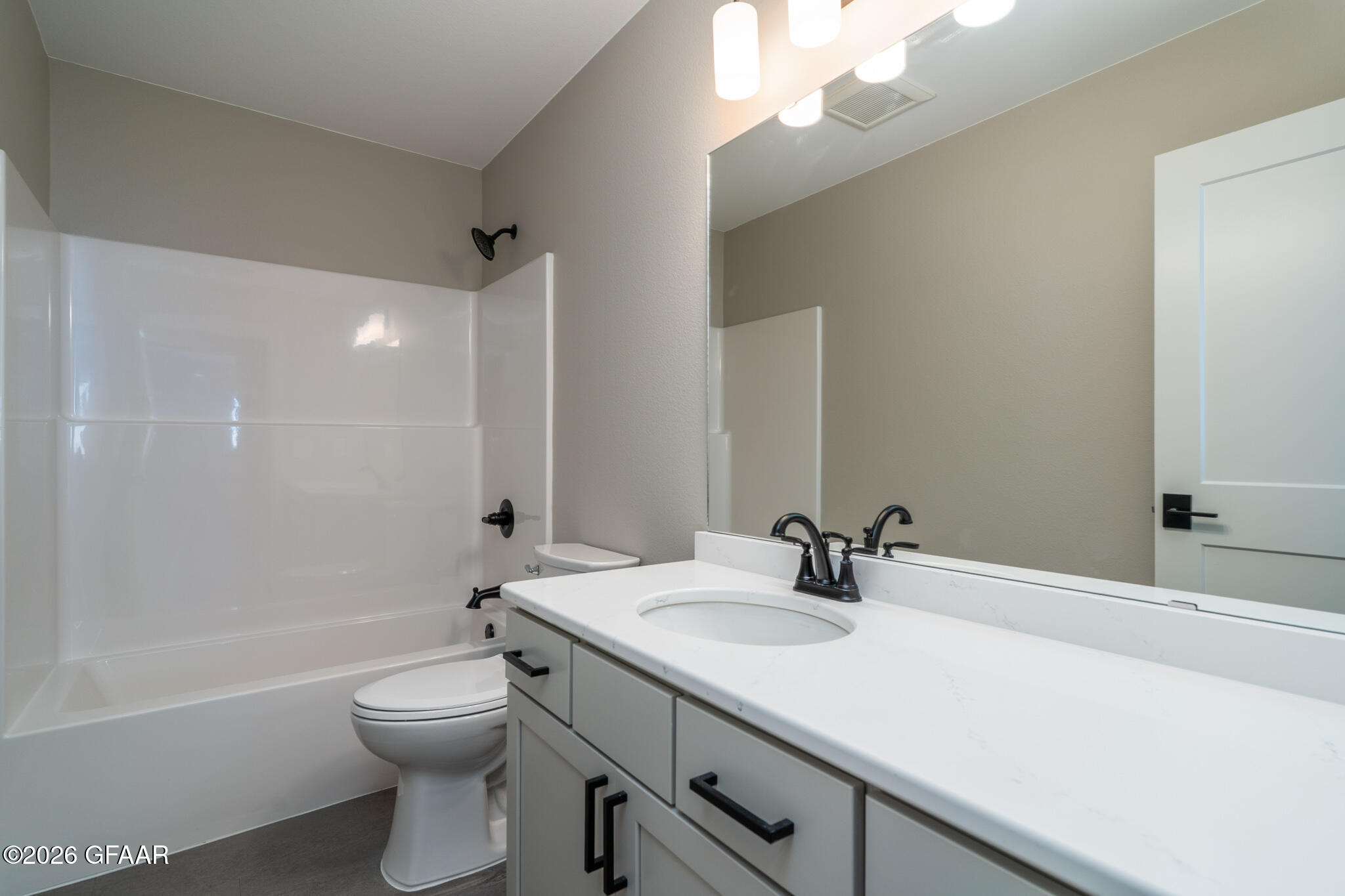 property viewer photo 29