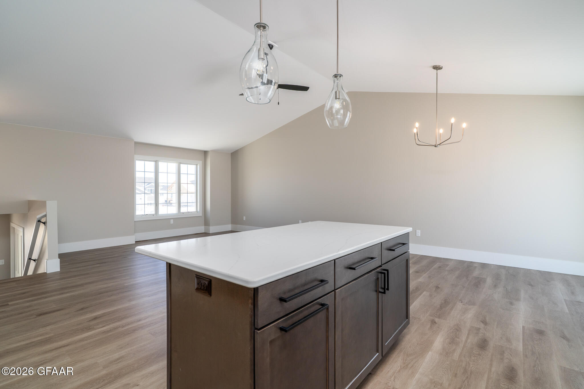 property viewer photo 8
