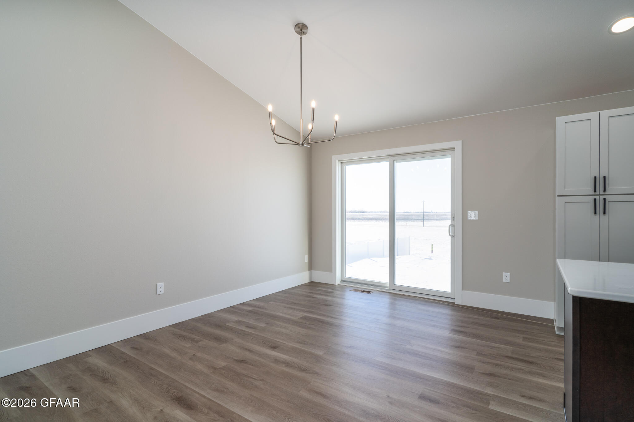 property viewer photo 9