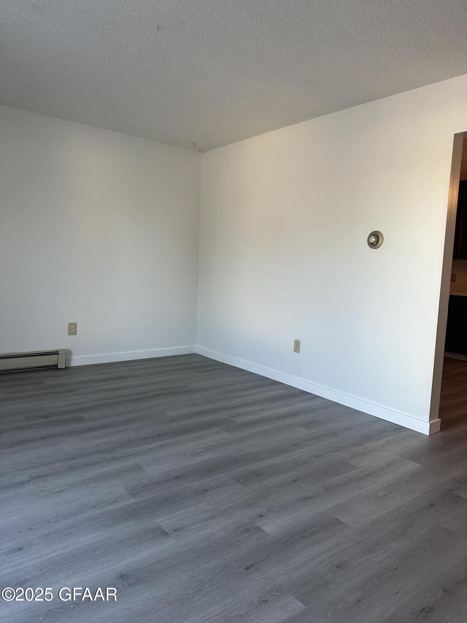 property viewer photo 2