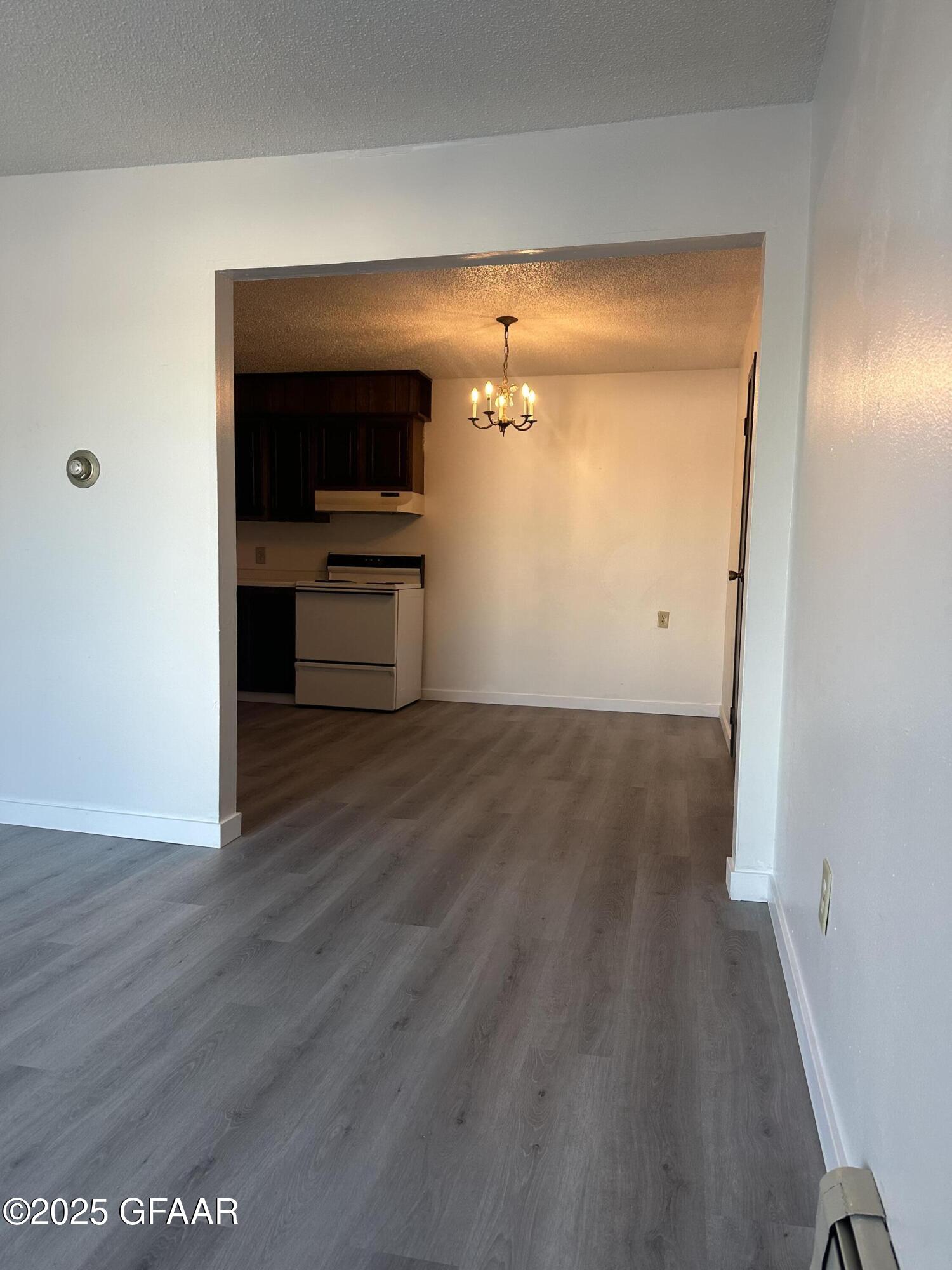property viewer photo 4