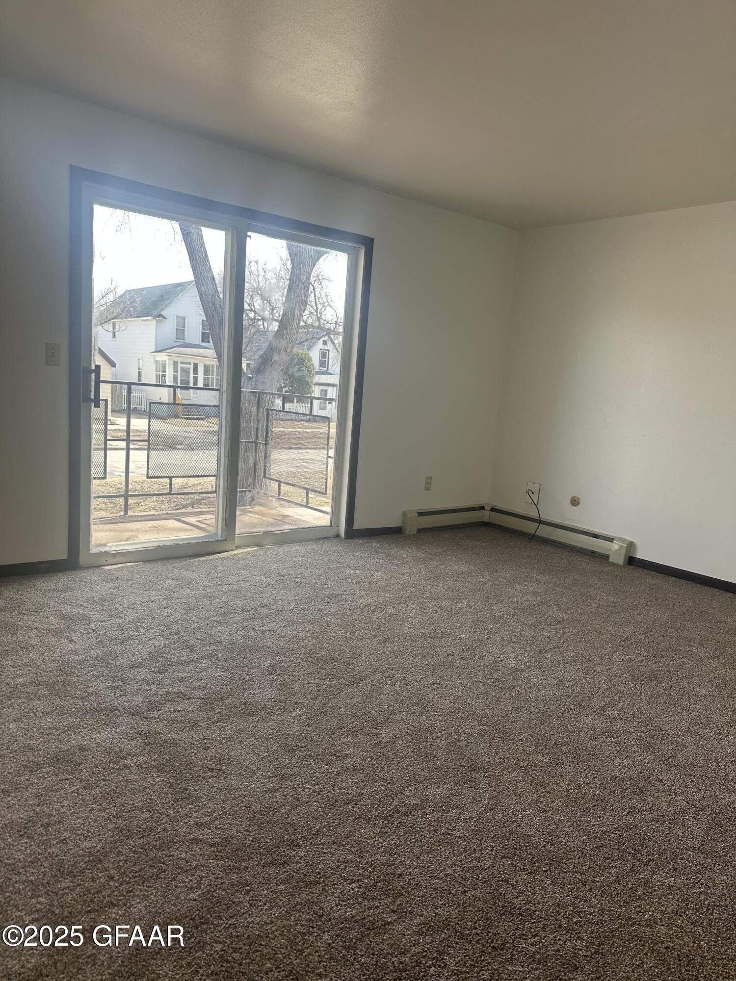 property viewer photo 8