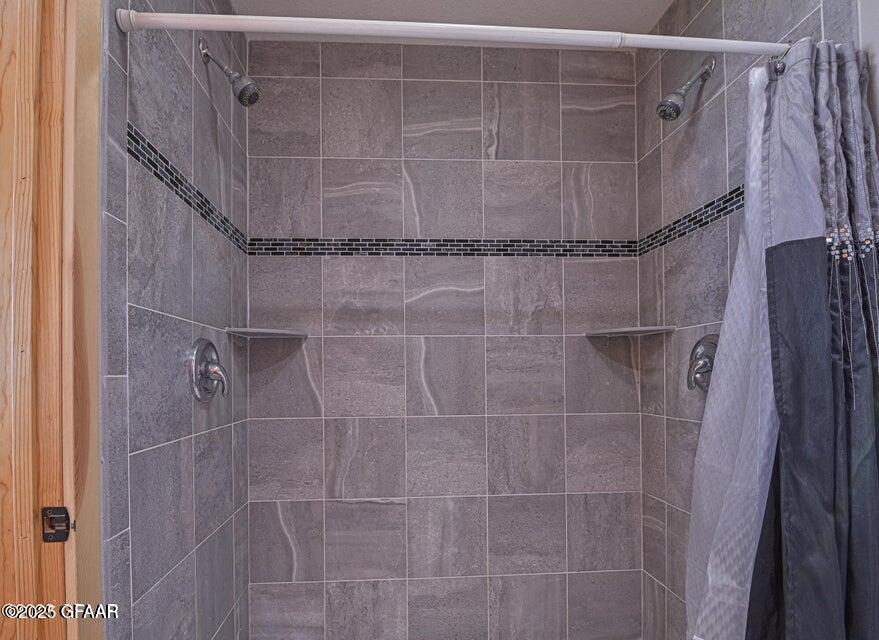 property viewer photo 23