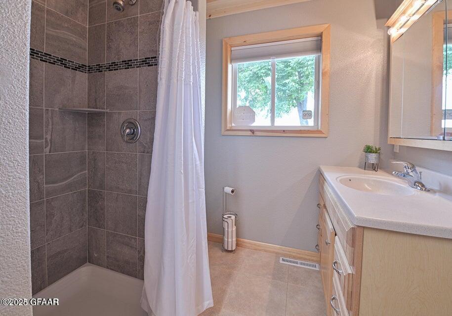 property viewer photo 26