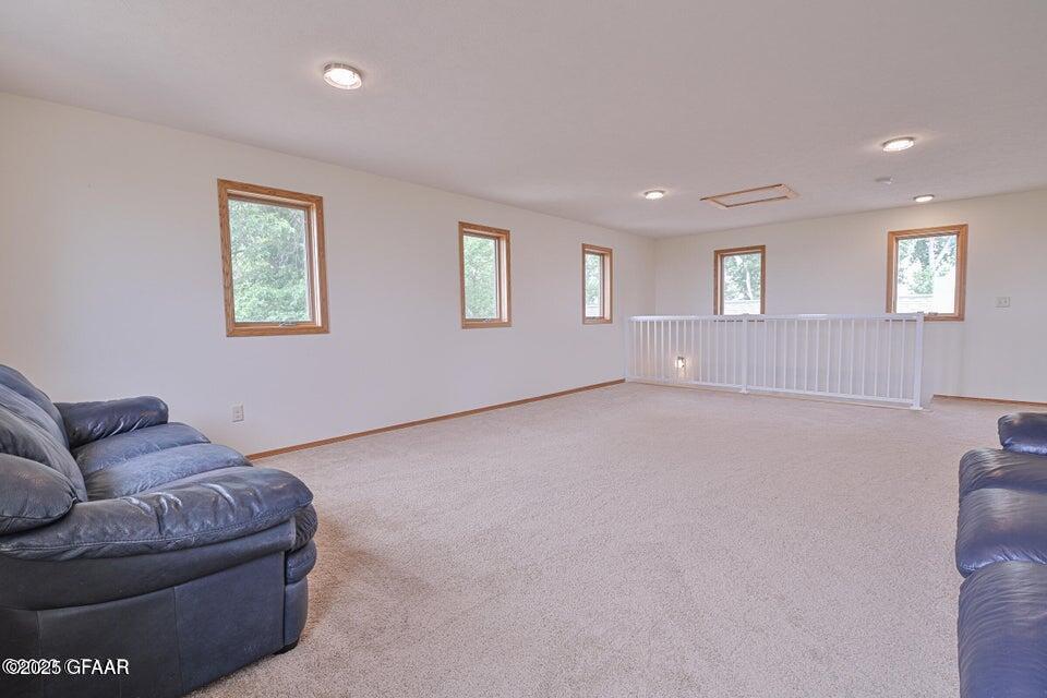 property viewer photo 29