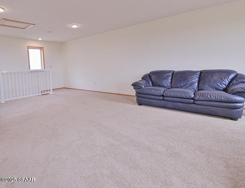 property viewer photo 30