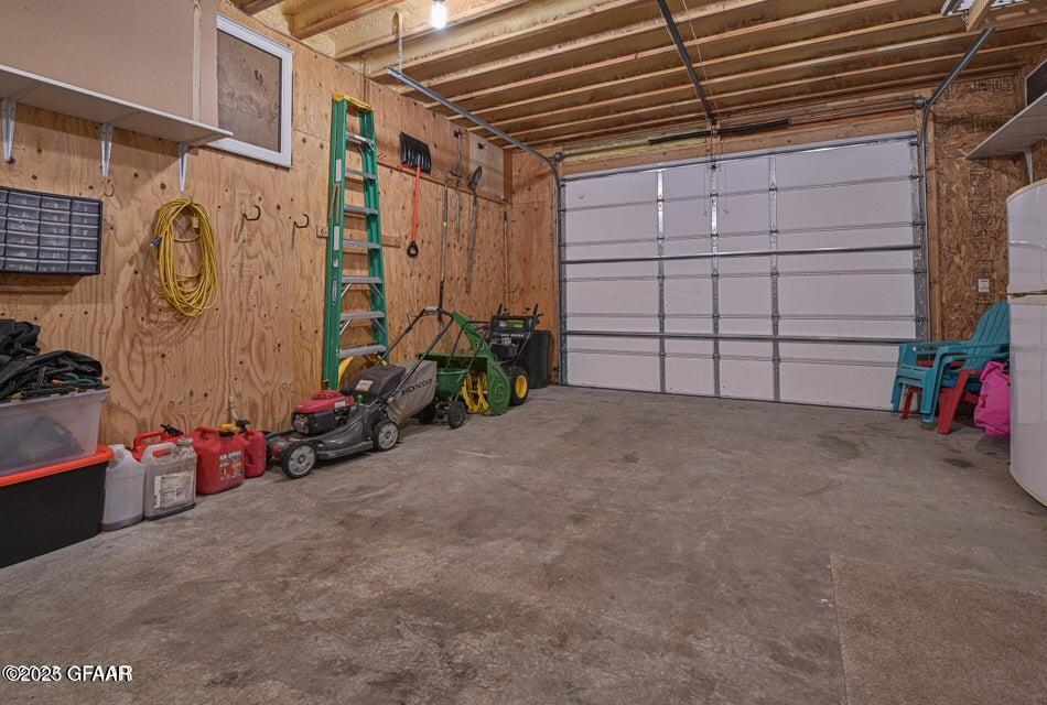 property viewer photo 36