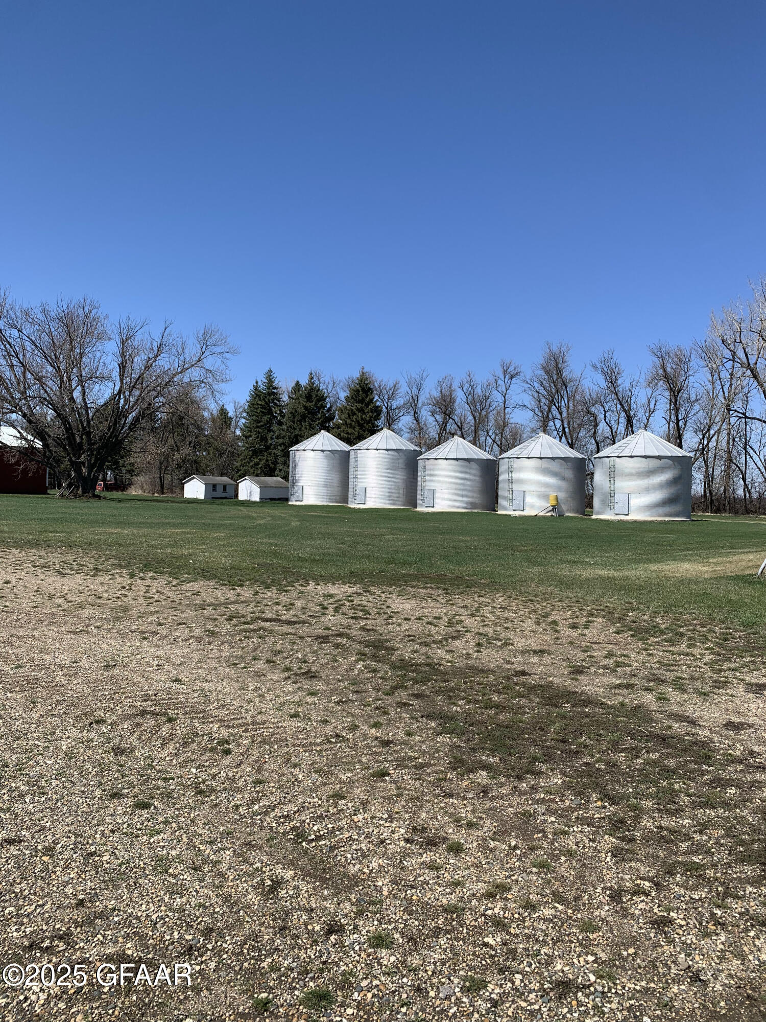 main property photo 24