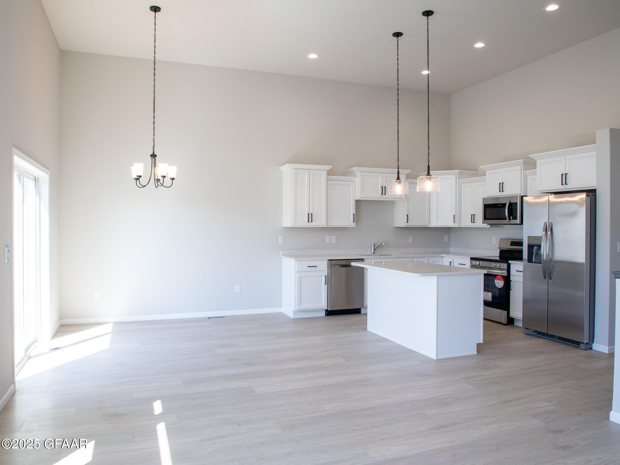 property viewer photo 10