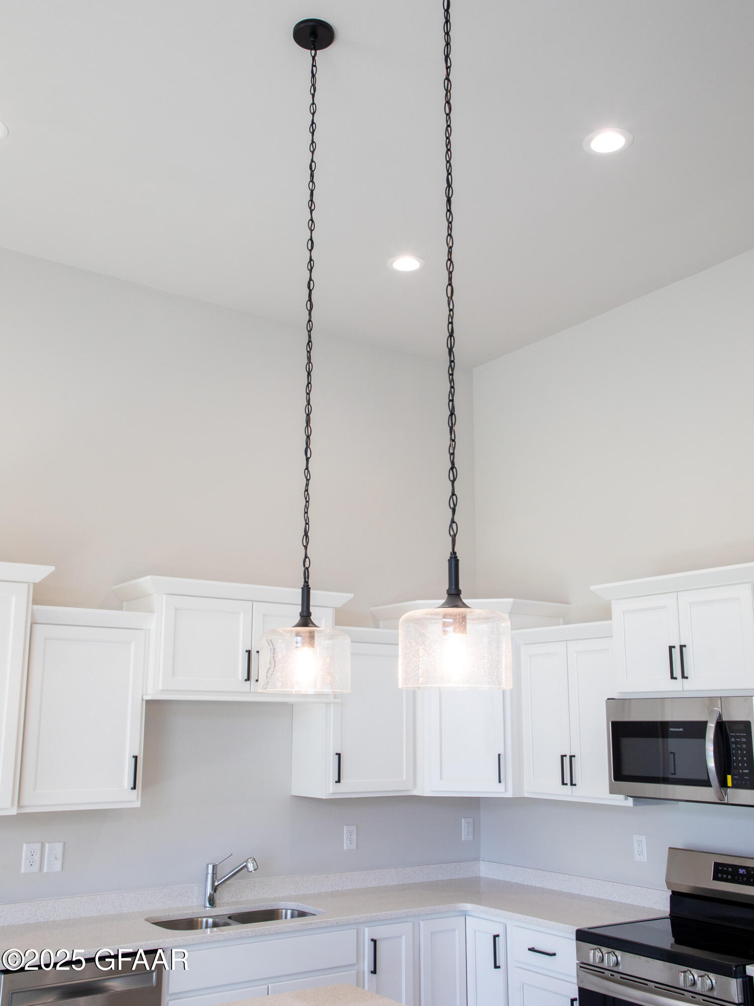 property viewer photo 16