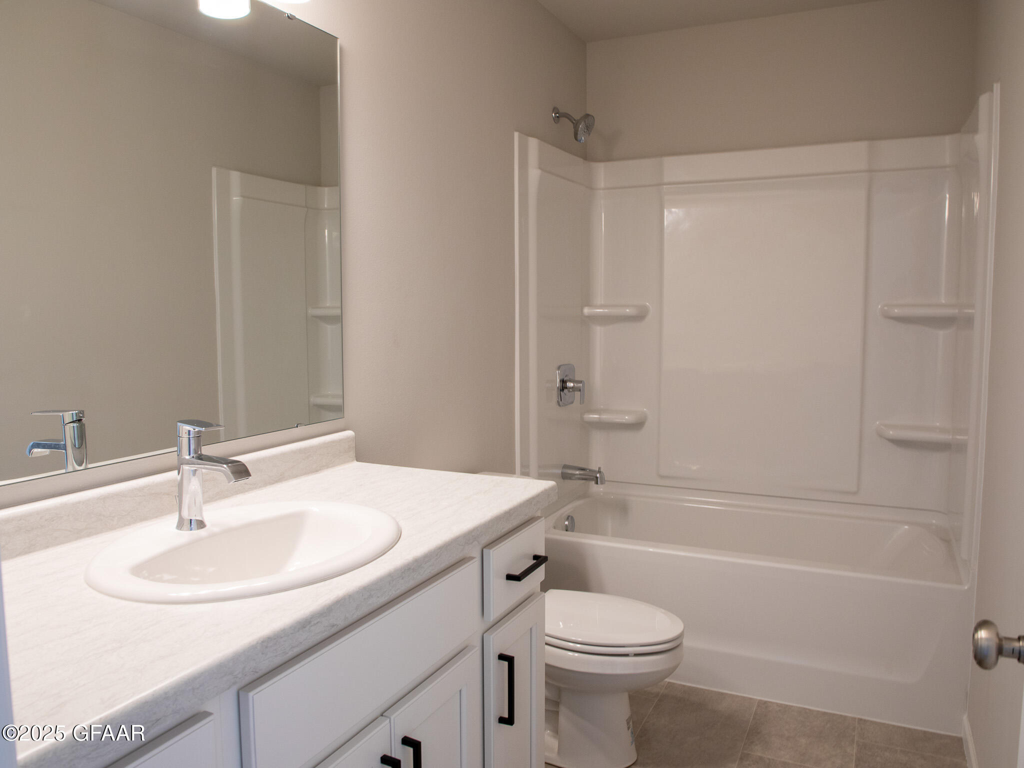 property viewer photo 20