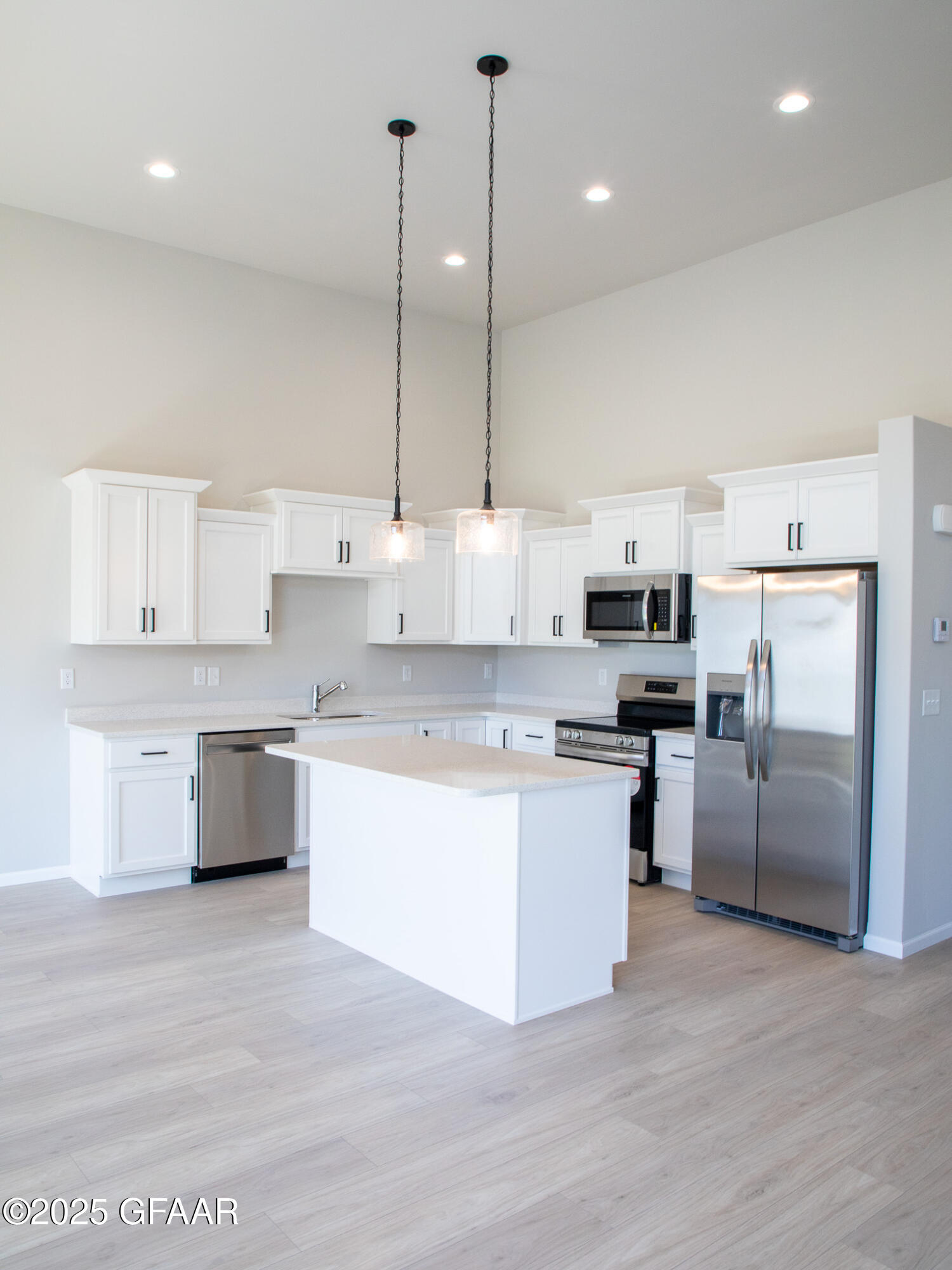 property viewer photo 6