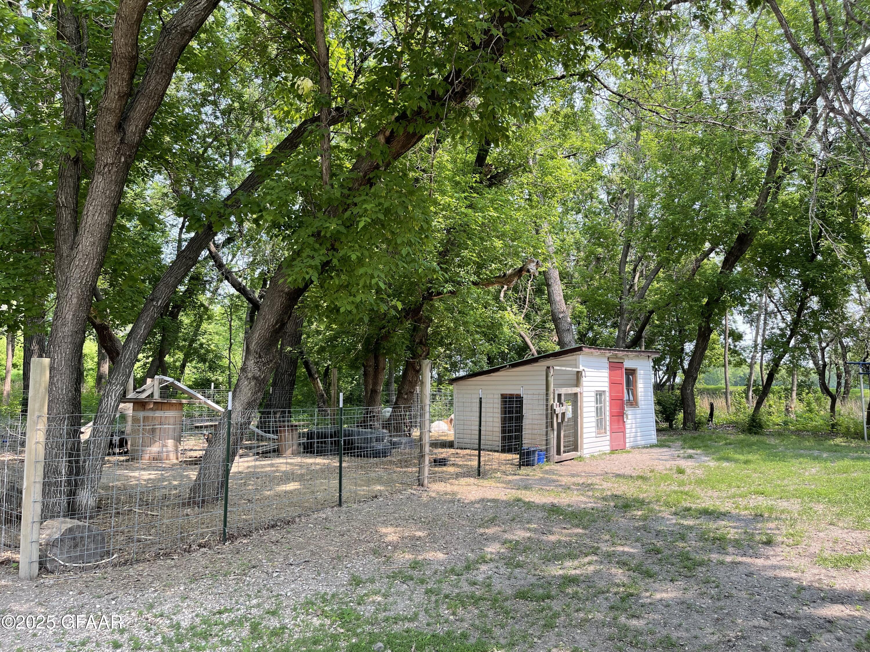 main property photo 41