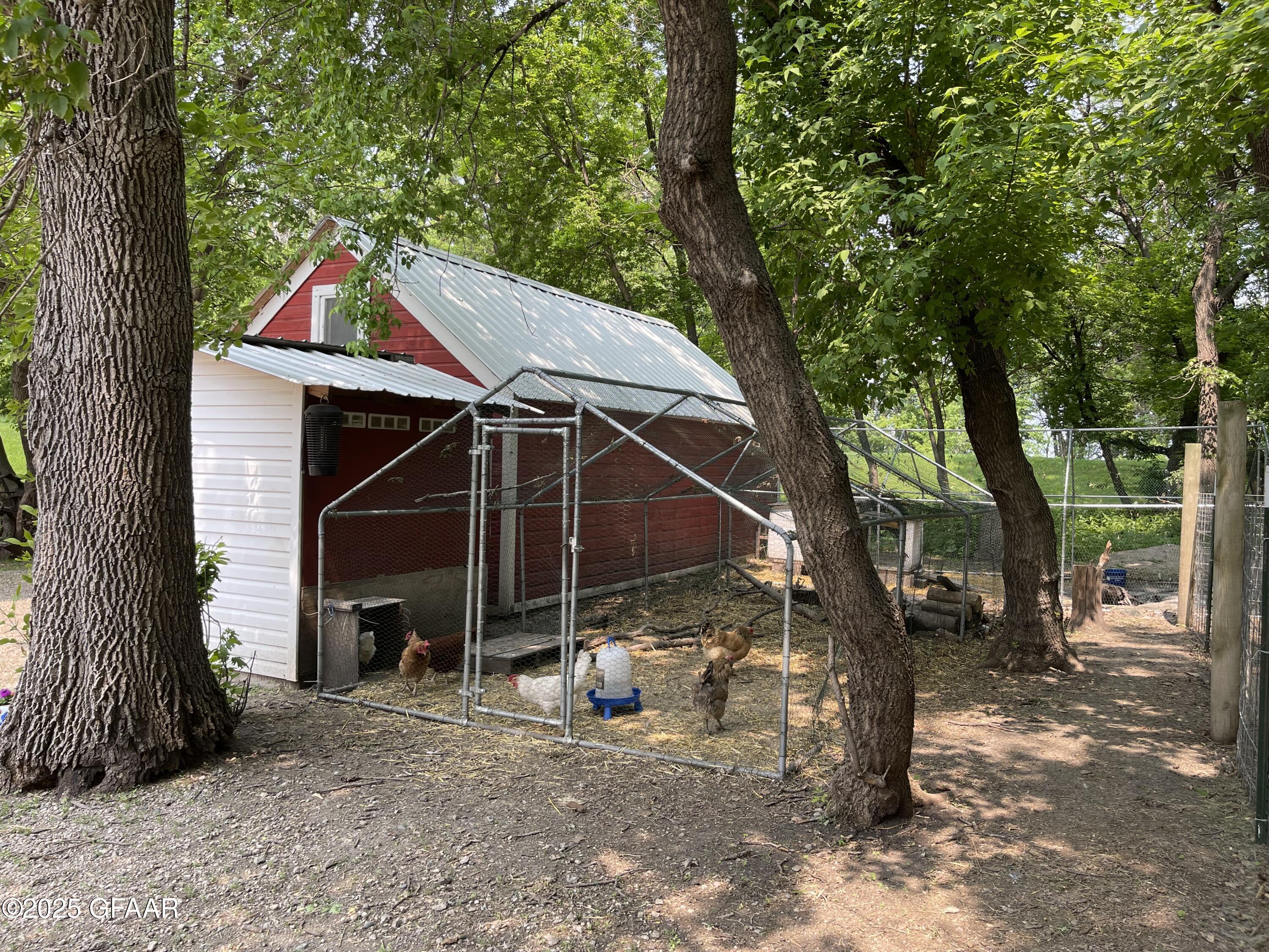 main property photo 46