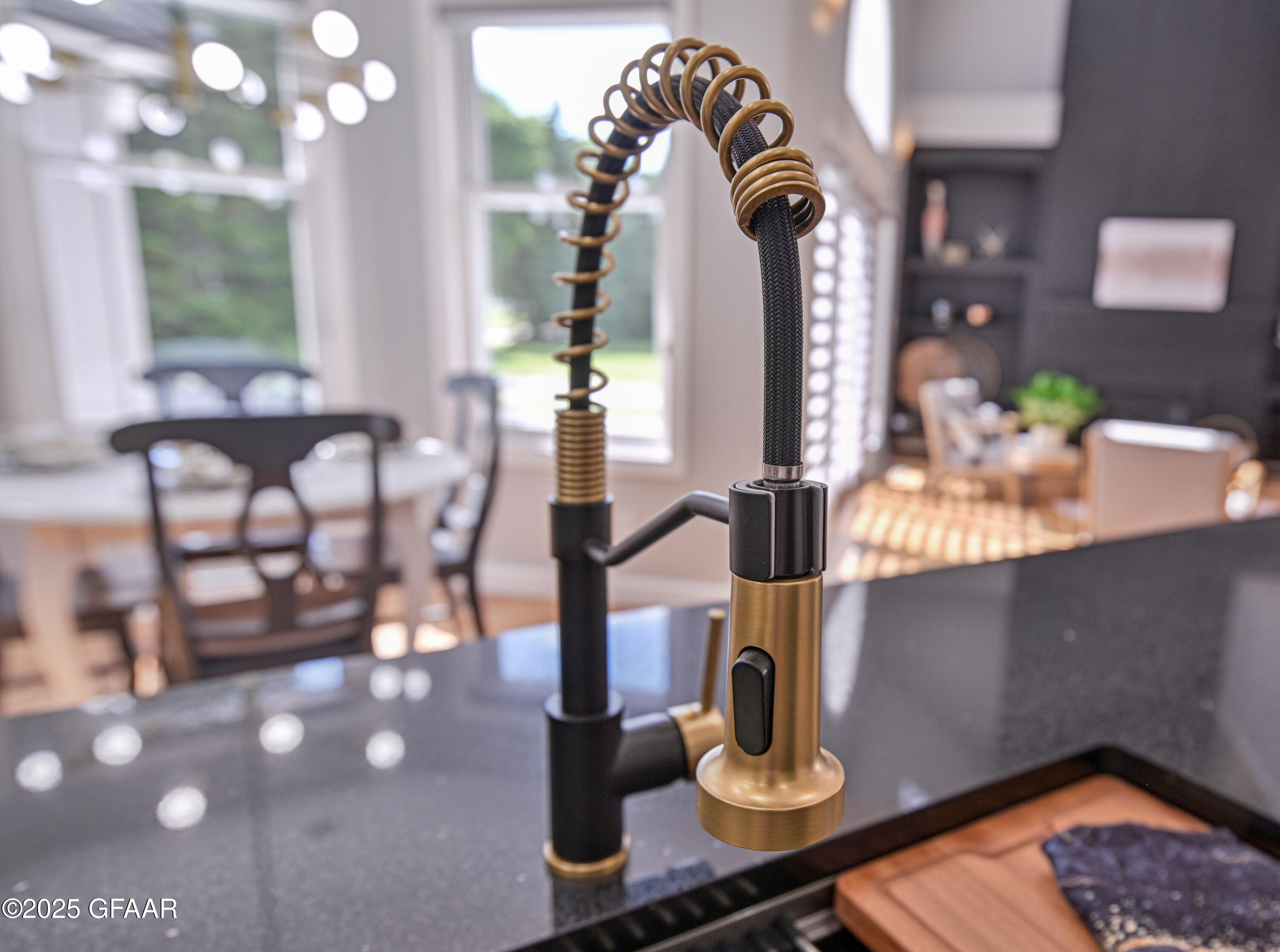 property viewer photo 14