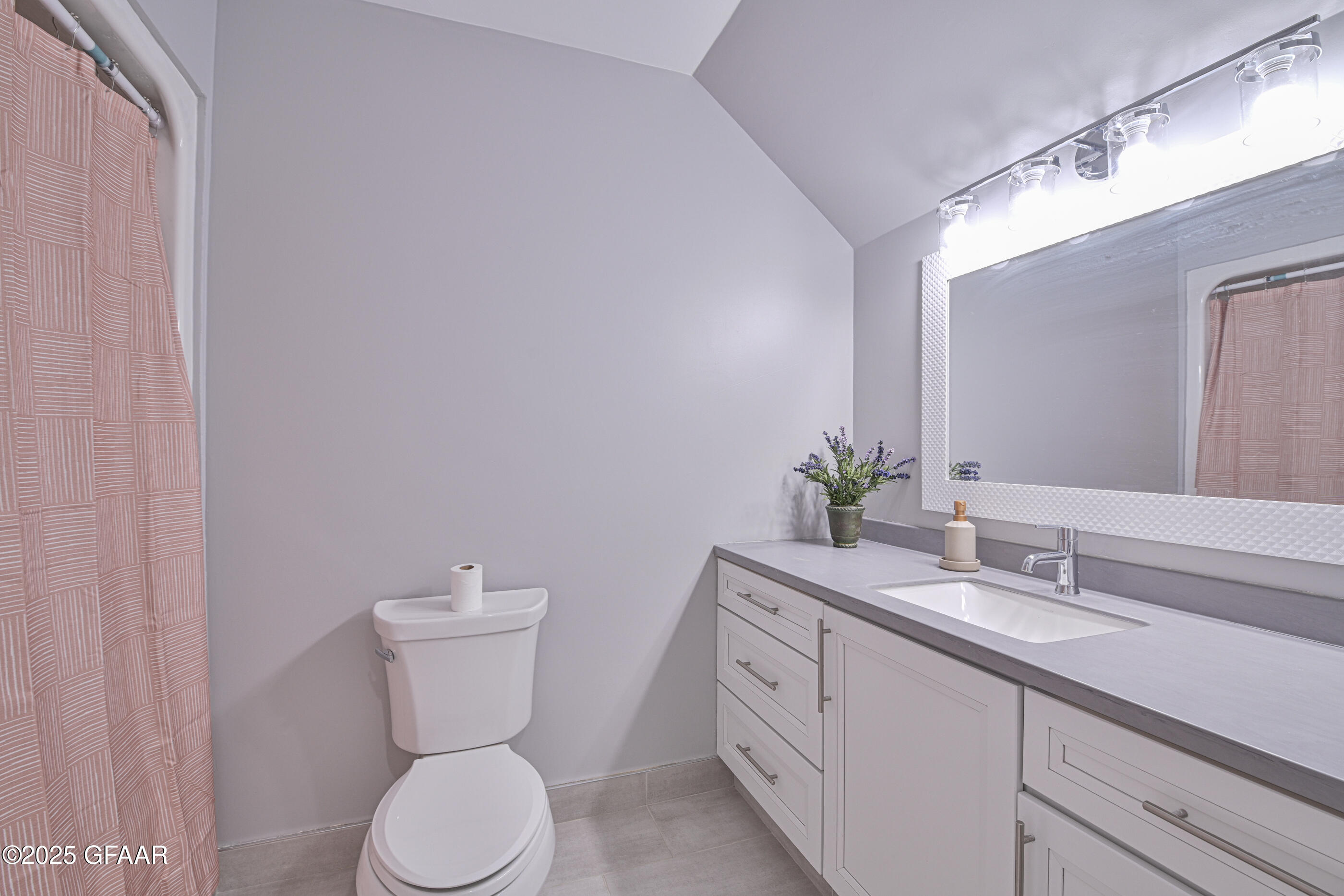 property viewer photo 34