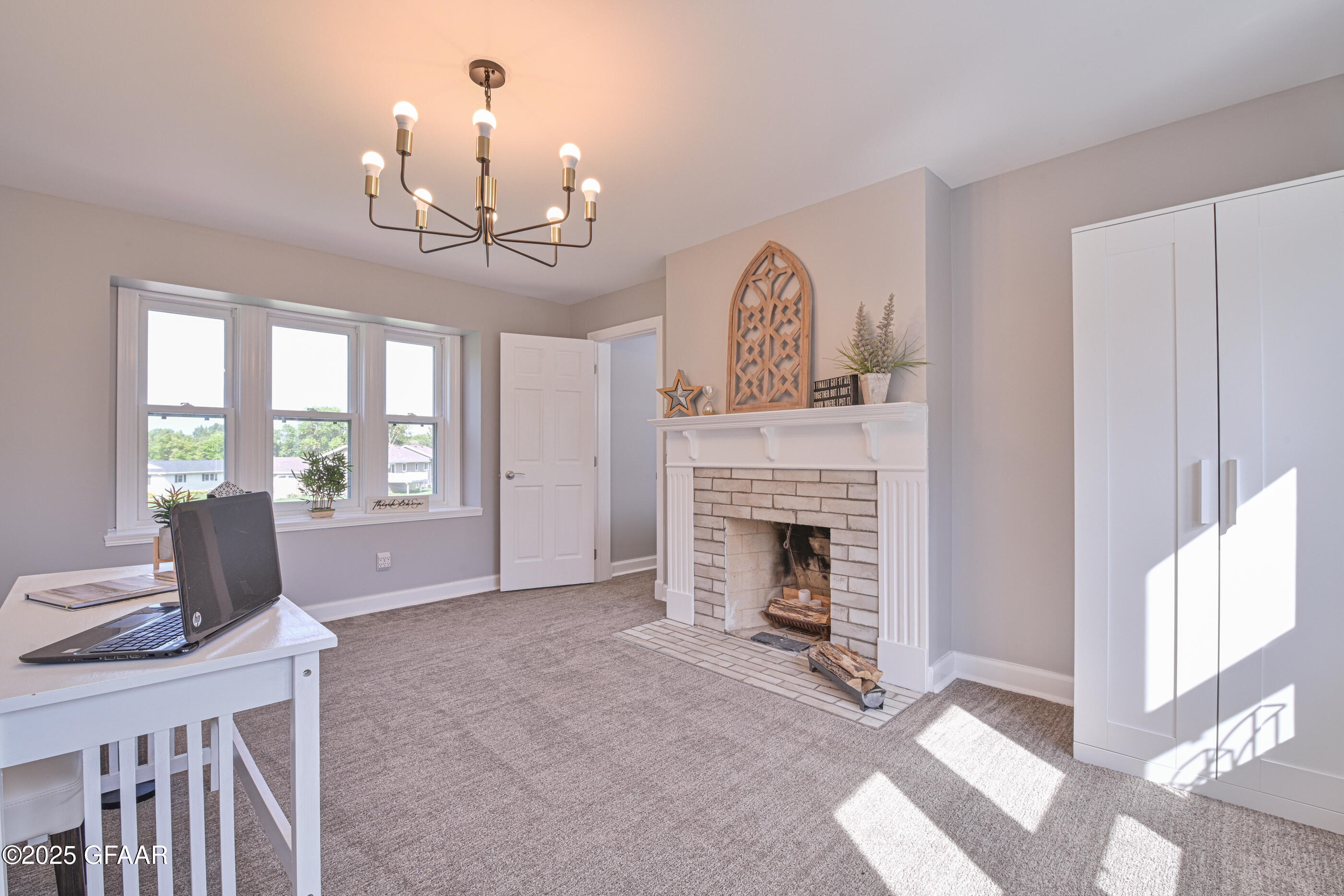 property viewer photo 38