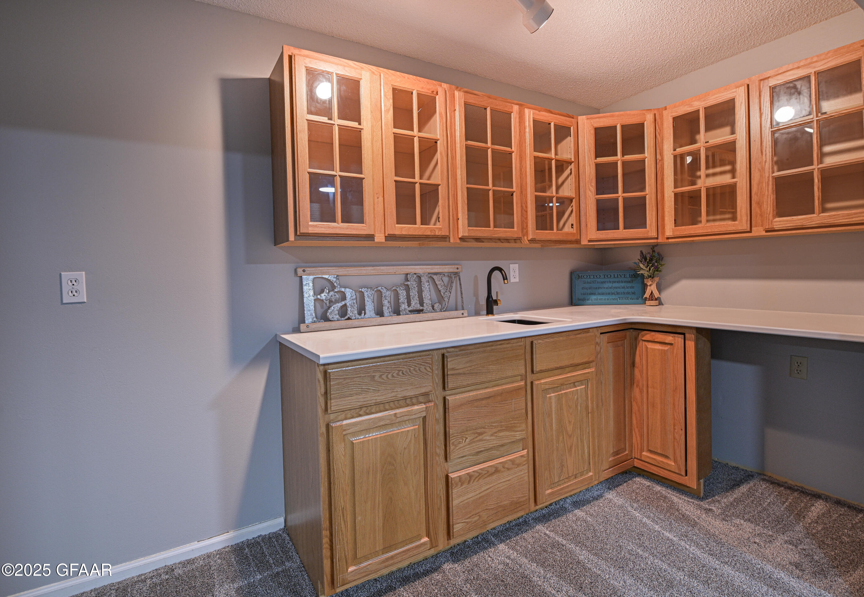 property viewer photo 42