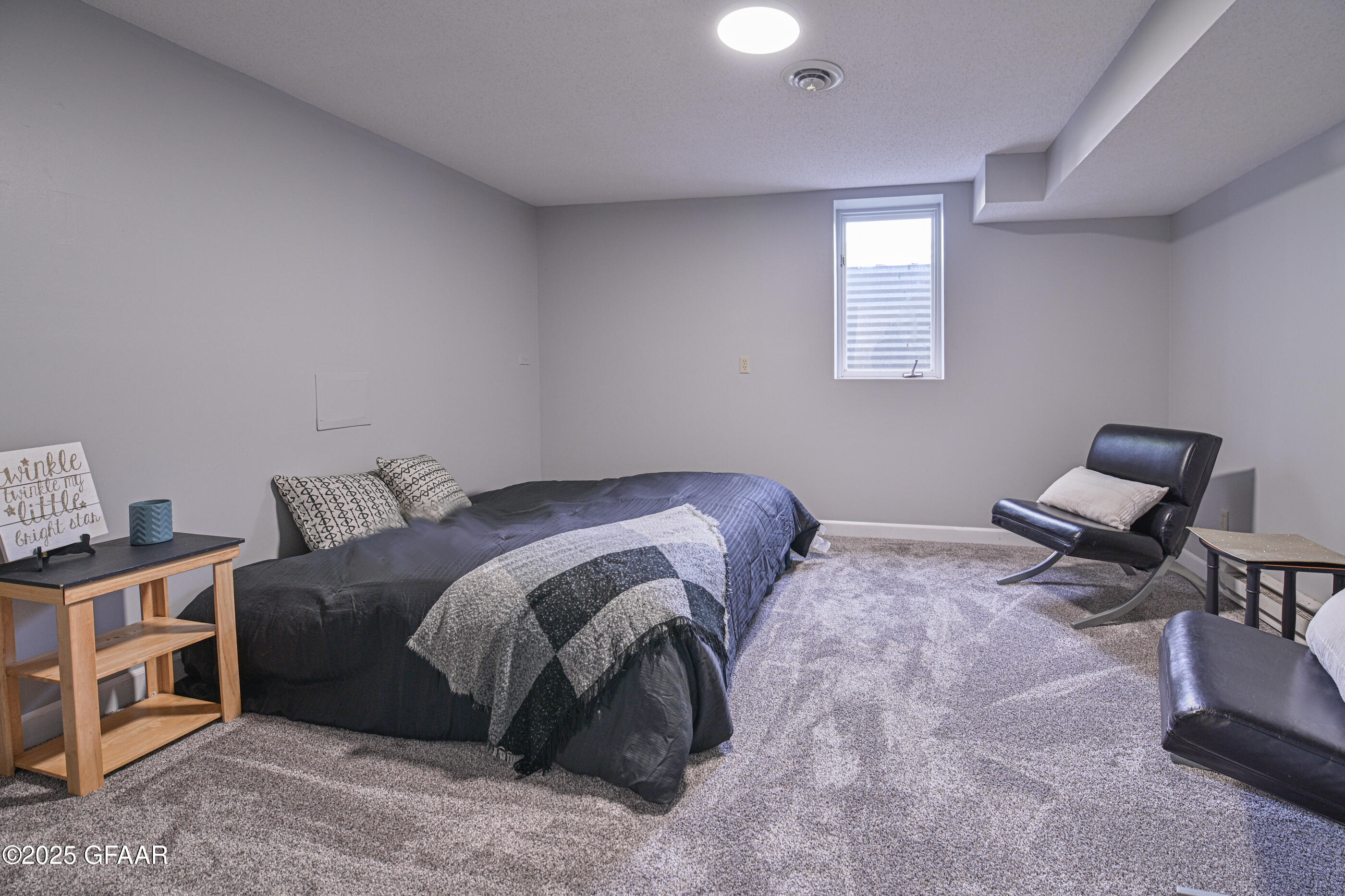 property viewer photo 47
