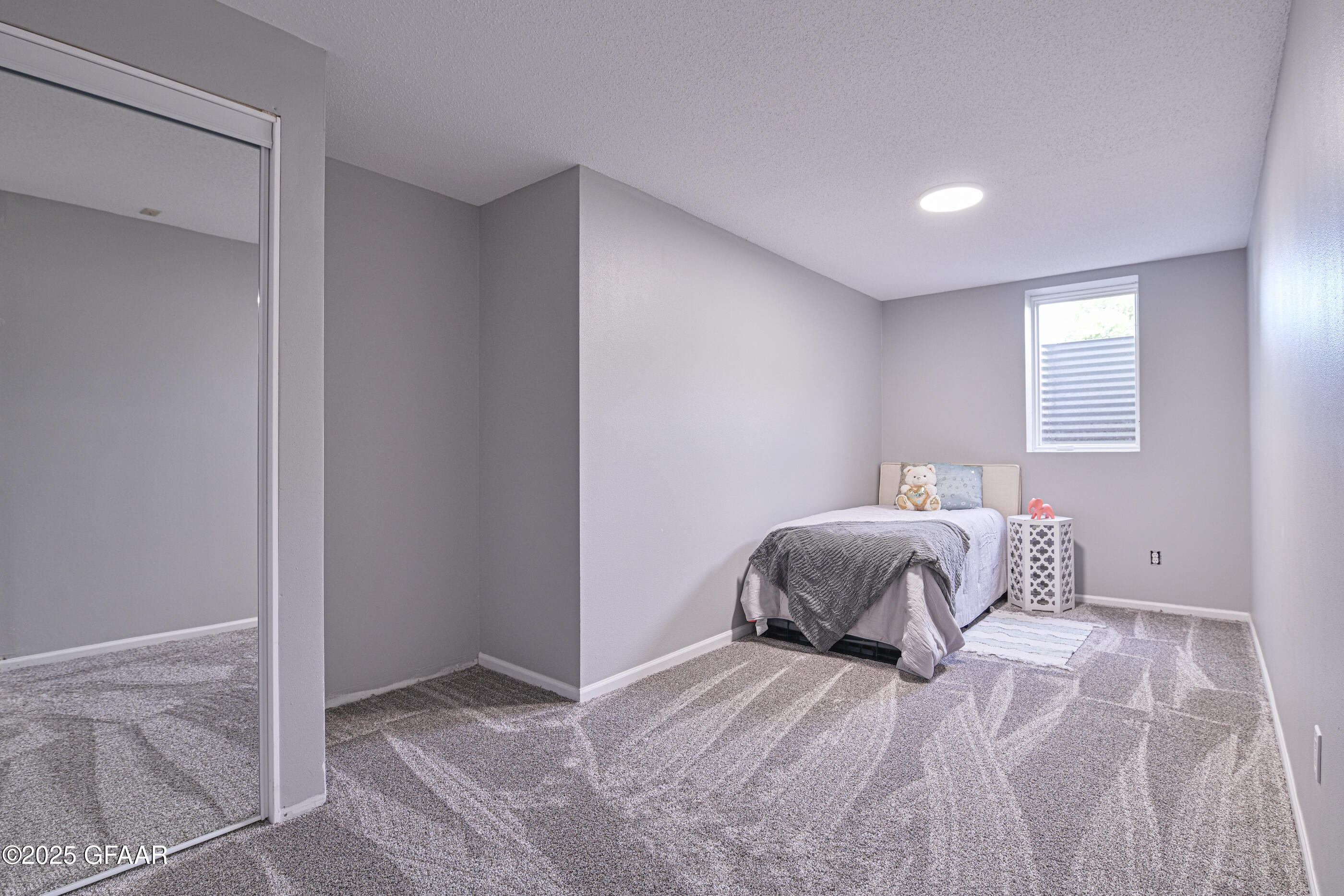 property viewer photo 48