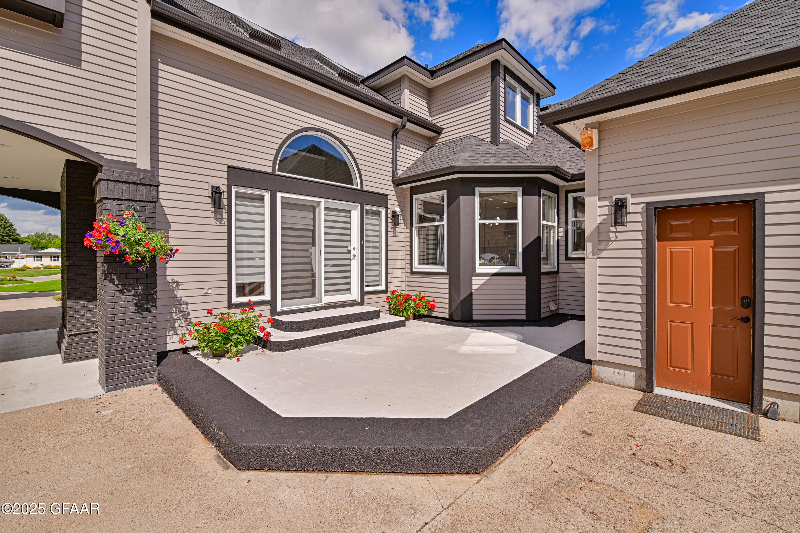 property viewer photo 54